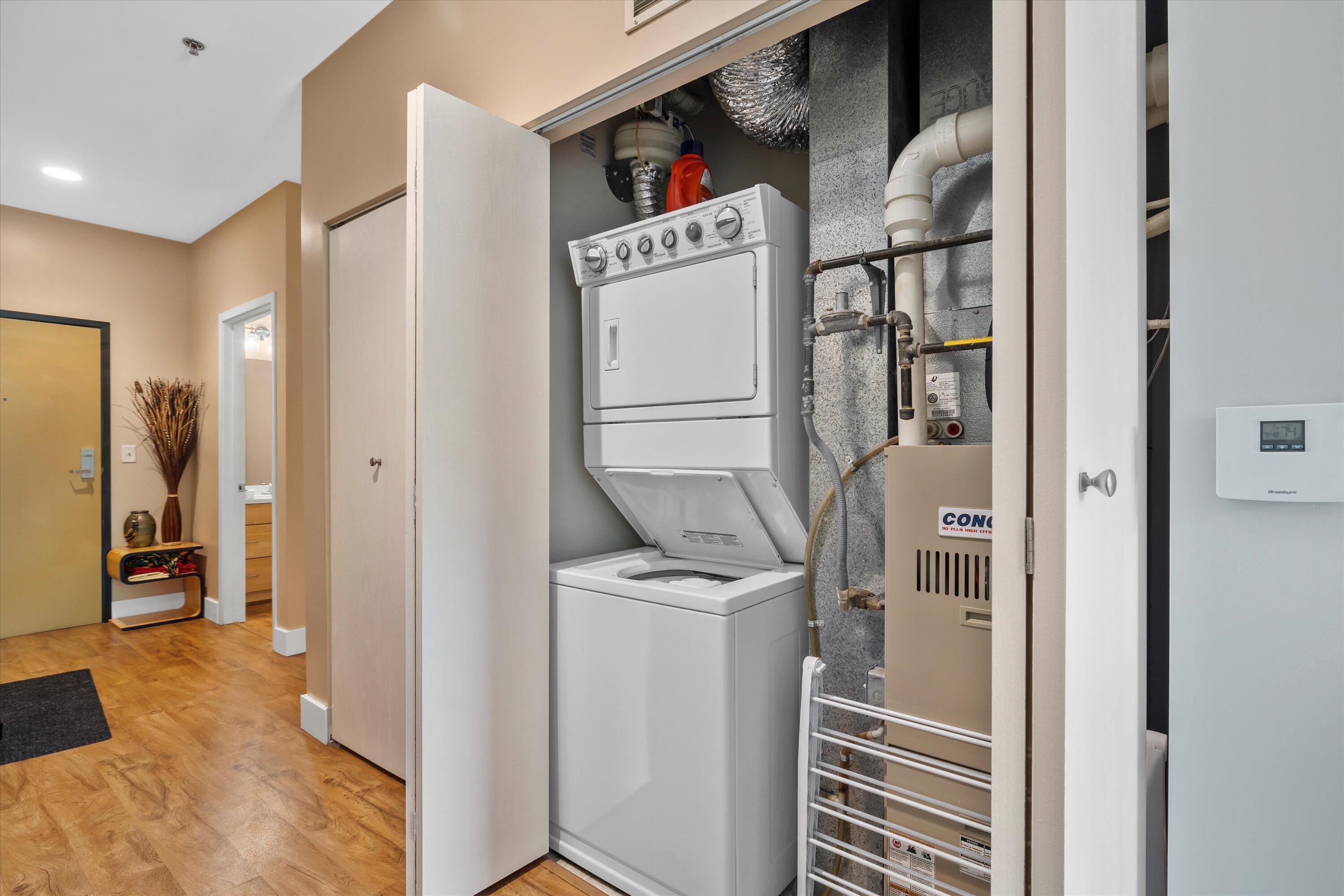 2080 N Commerce St 217