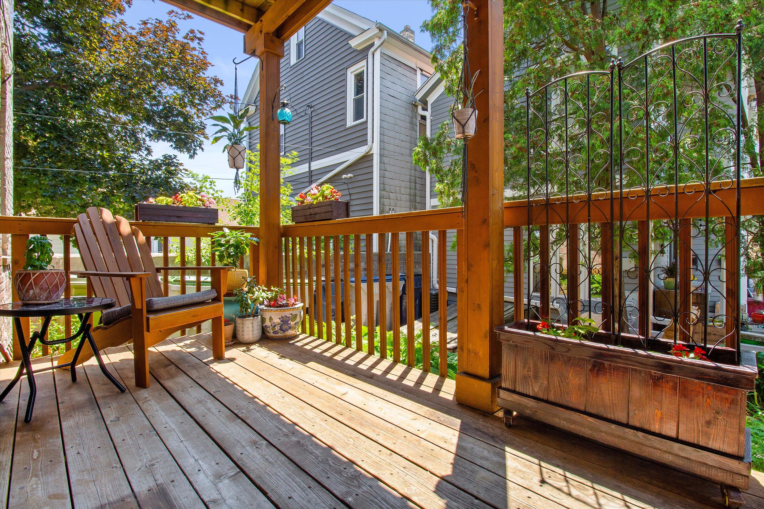 1411 E Russell Ave 3