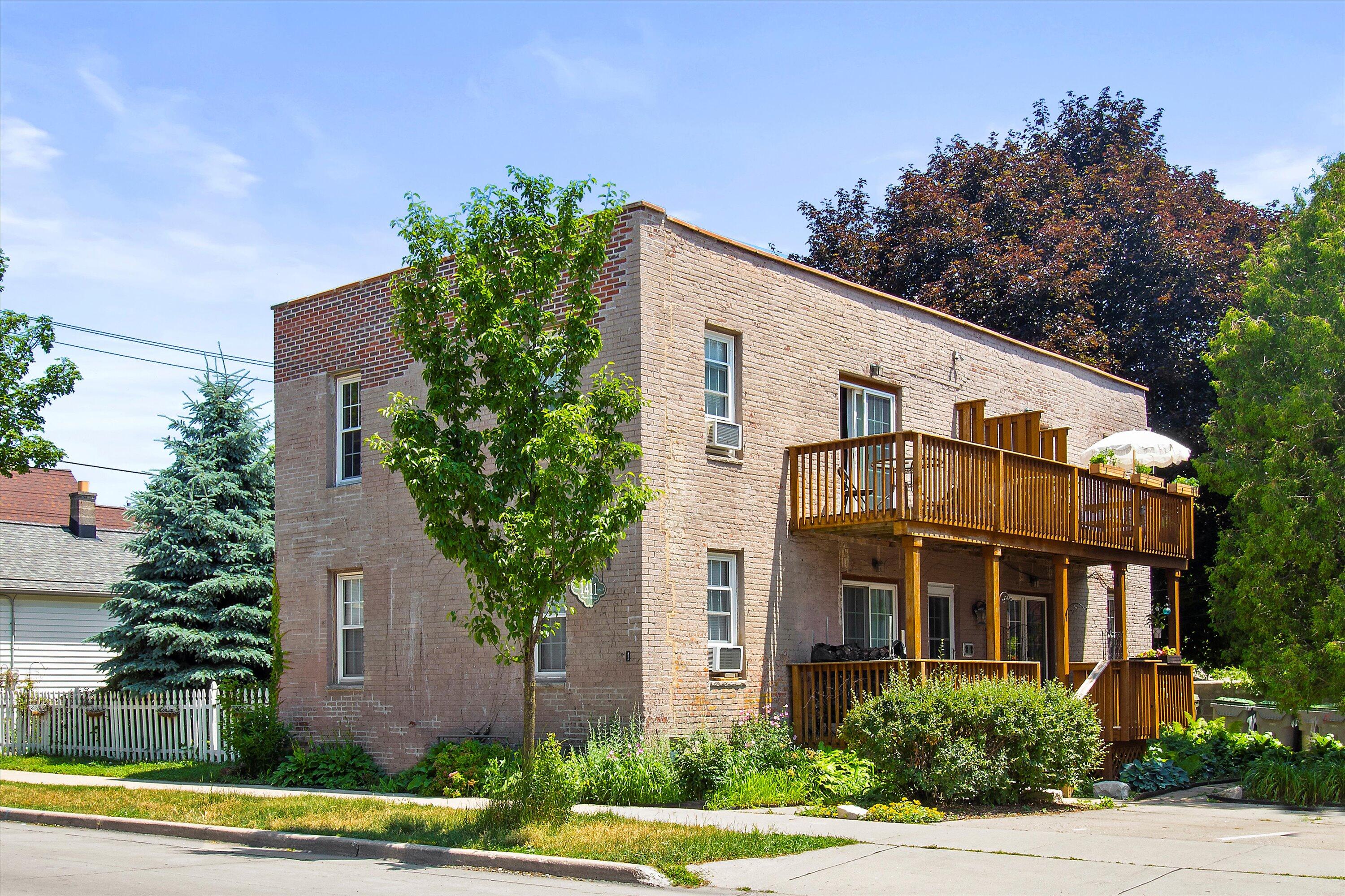 1411 E Russell Ave 3