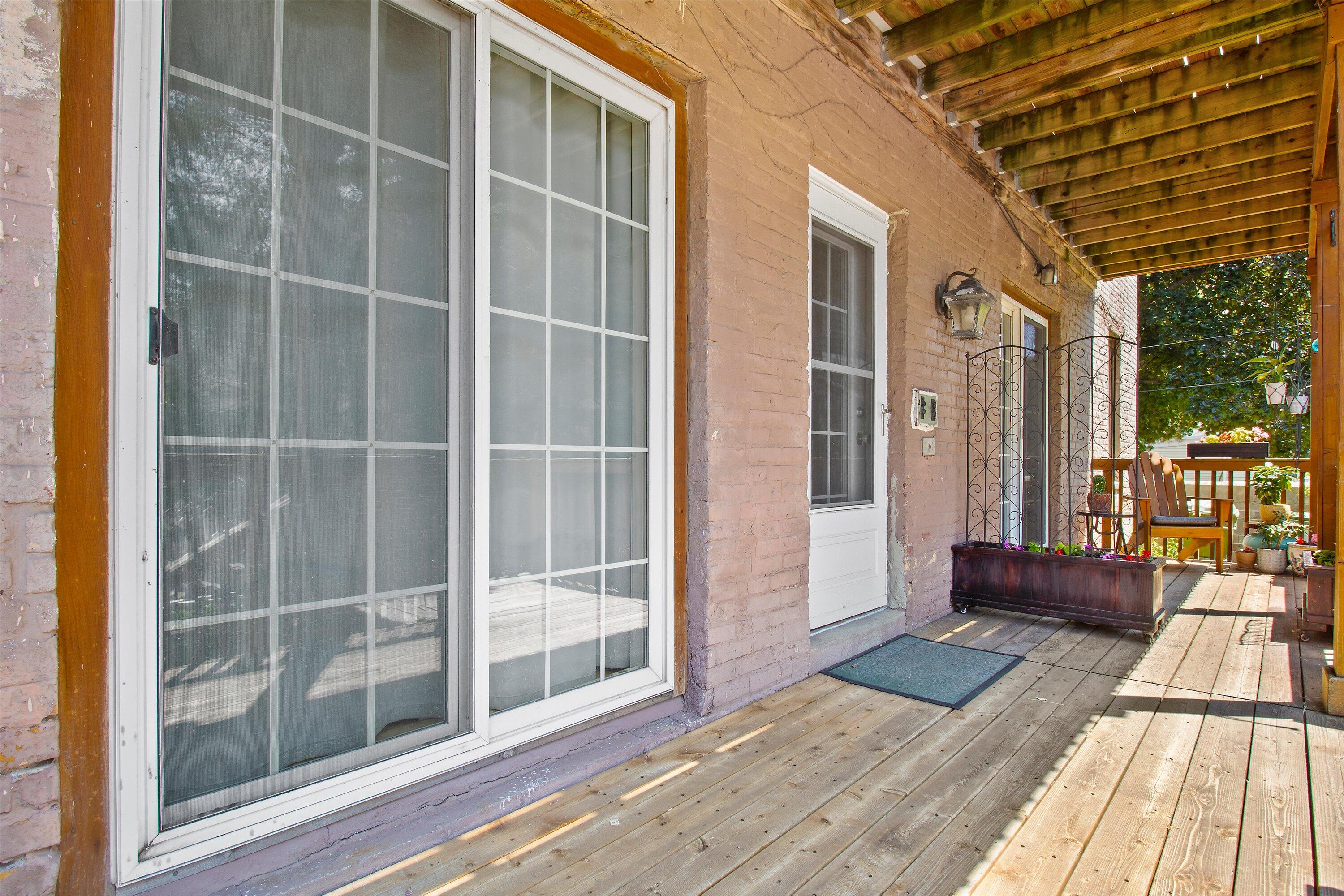 1411 E Russell Ave 3