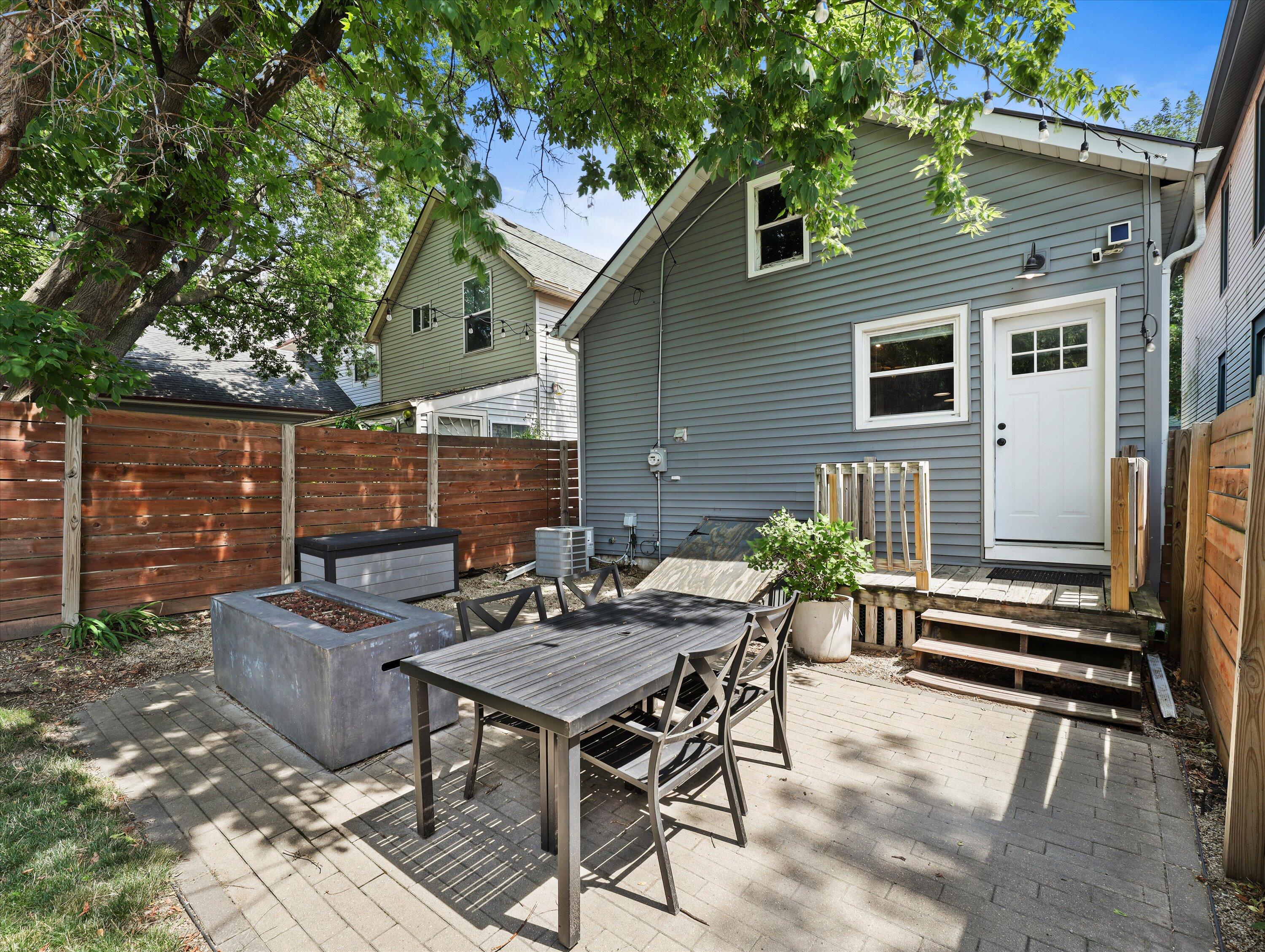 1831 Dr William Finlayson St