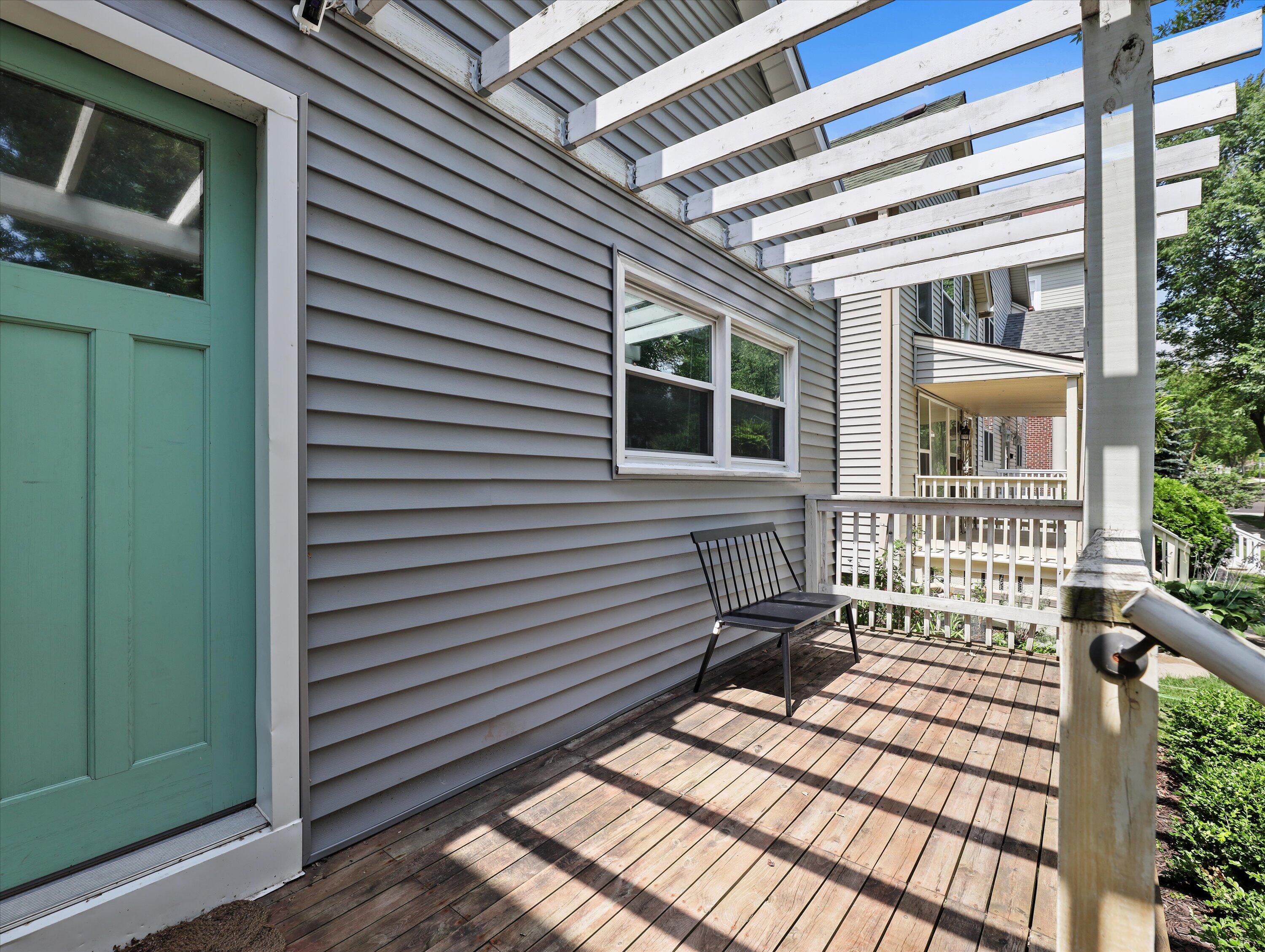 1831 Dr William Finlayson St