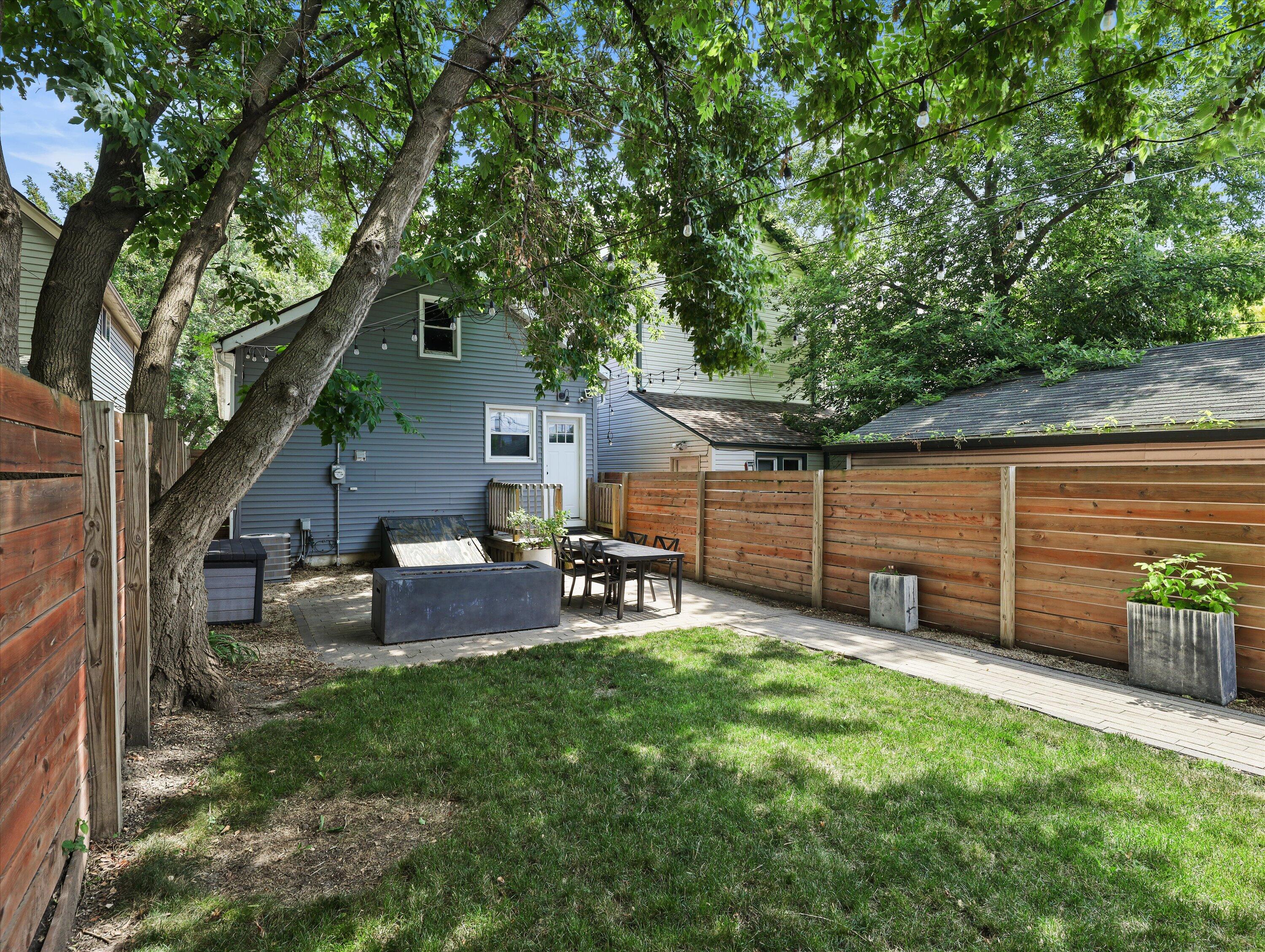 1831 Dr William Finlayson St