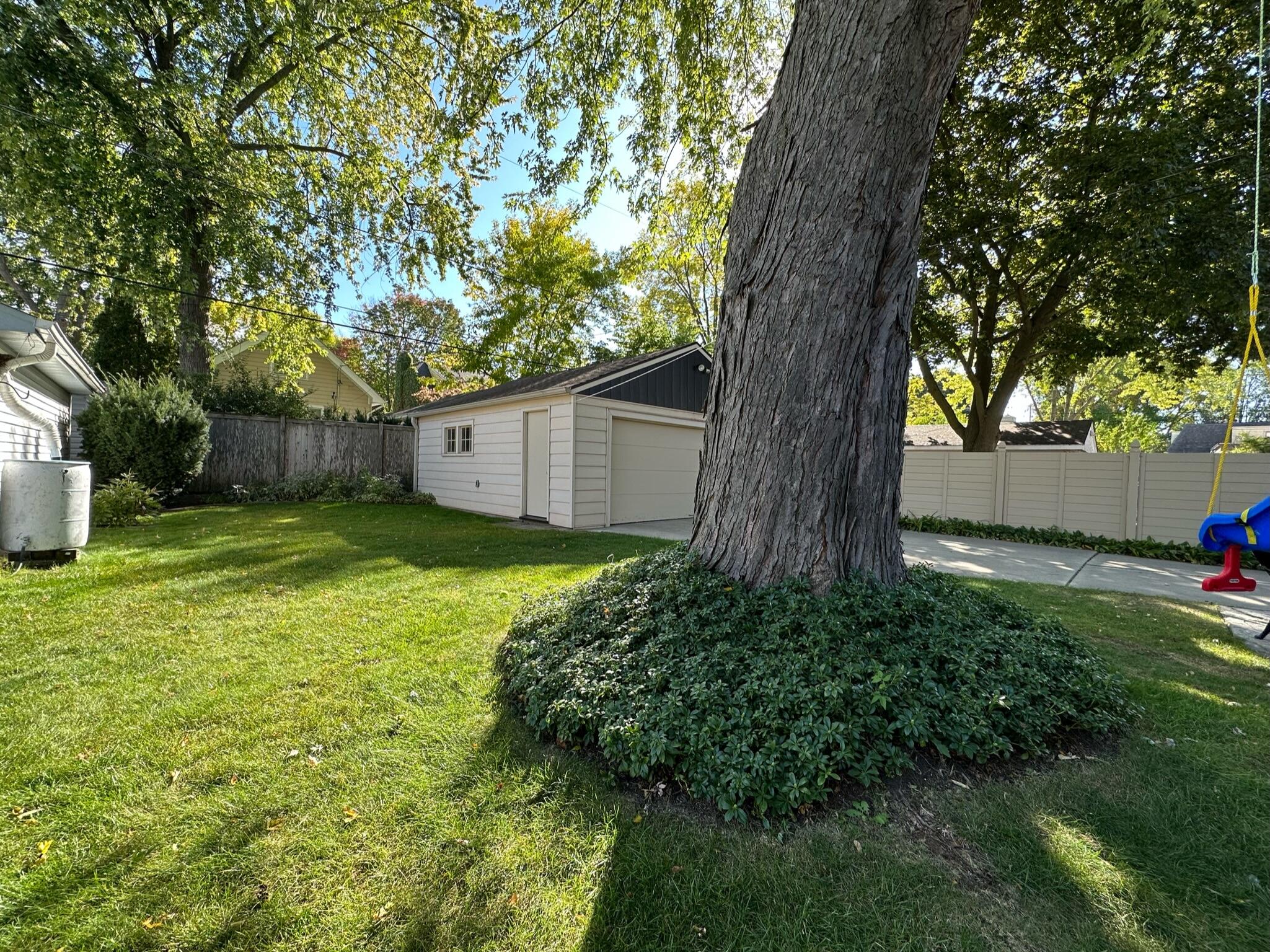 5928 N Bay Ridge Ave