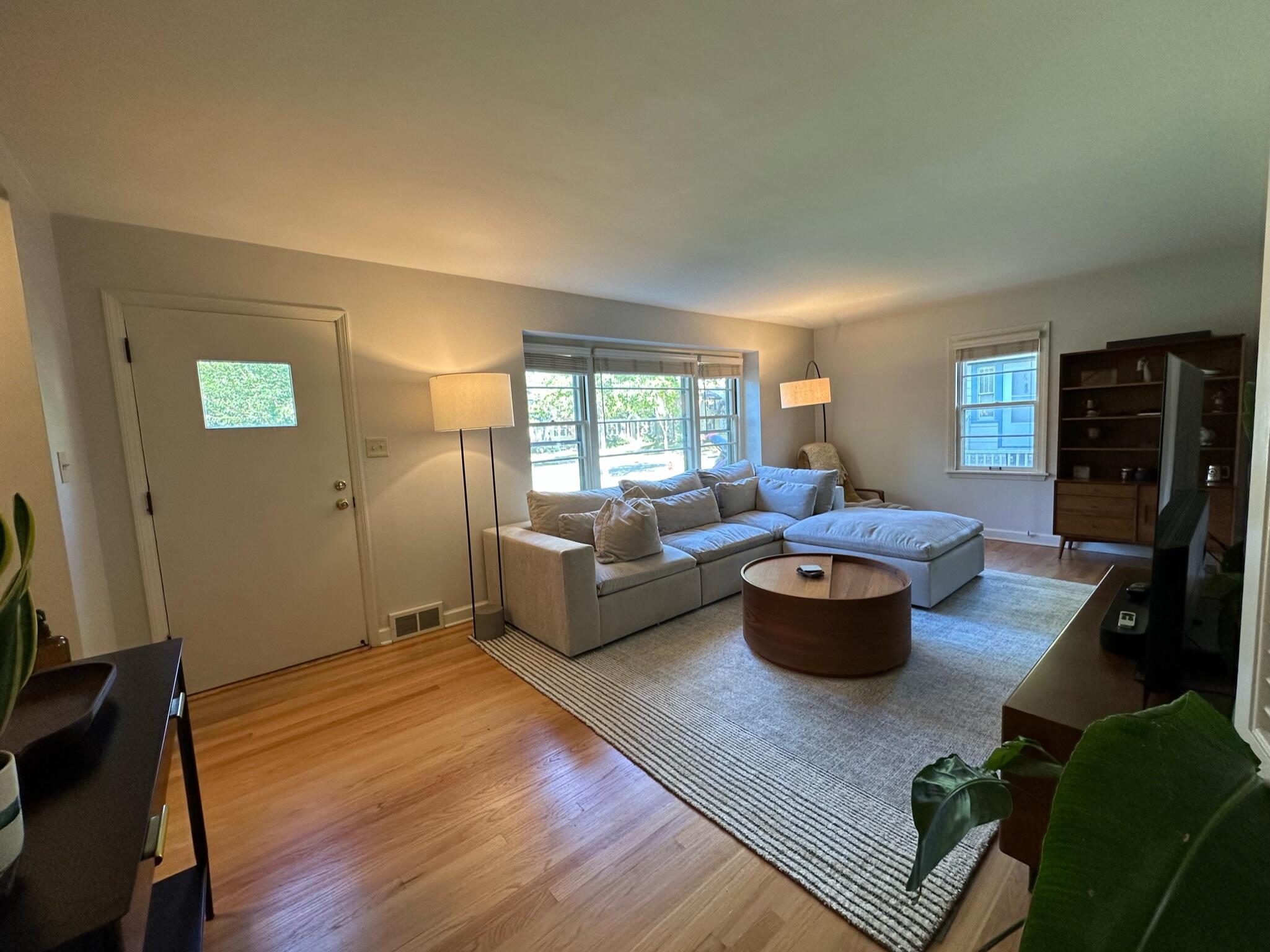 5928 N Bay Ridge Ave