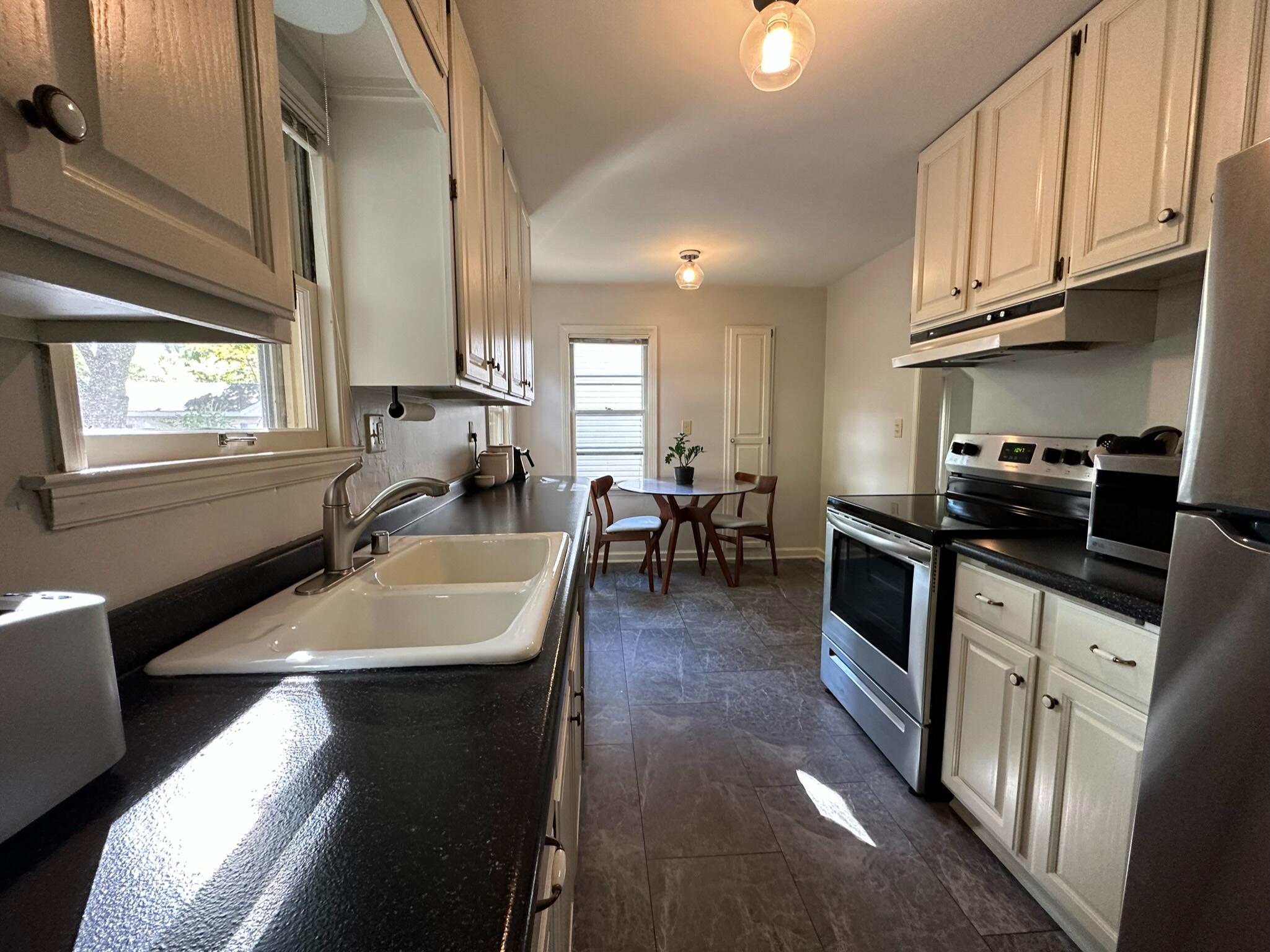 5928 N Bay Ridge Ave