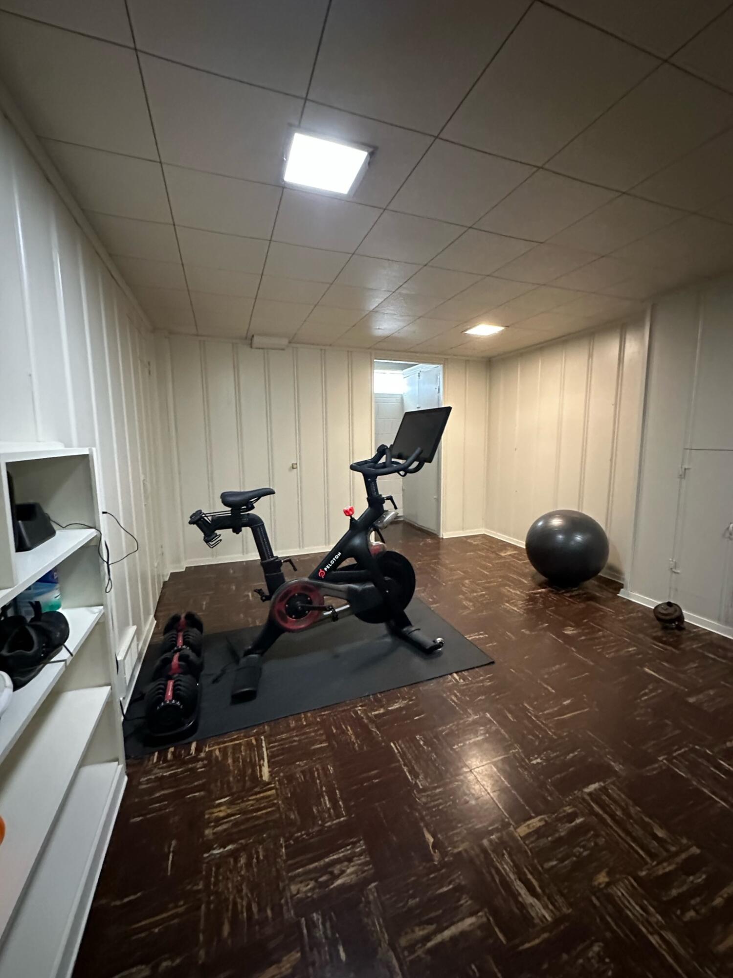 5928 N Bay Ridge Ave