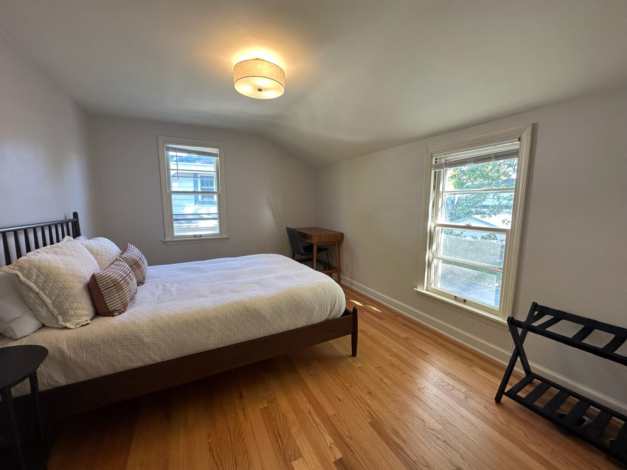 5928 N Bay Ridge Ave