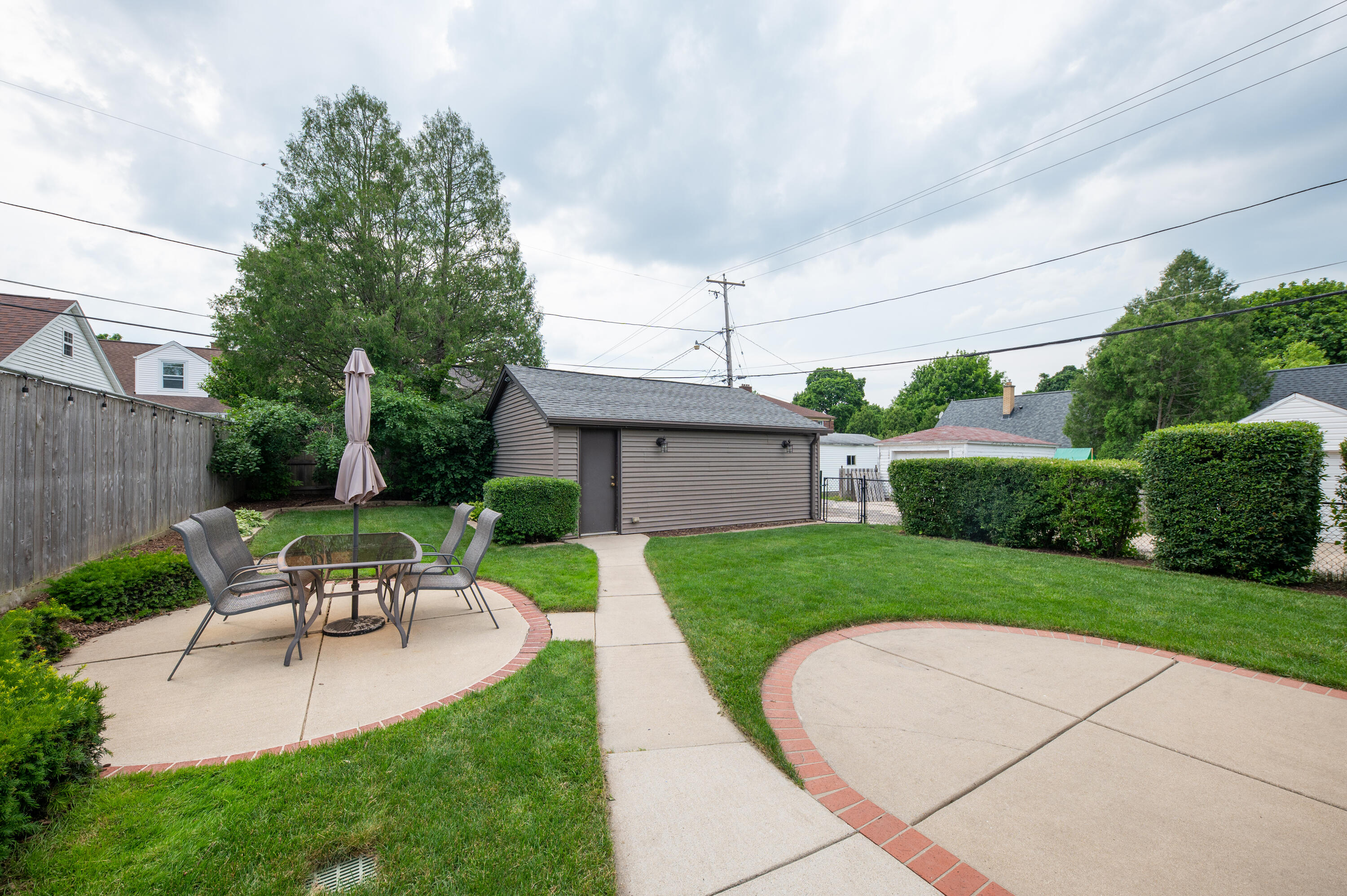 2659 N 80th St
