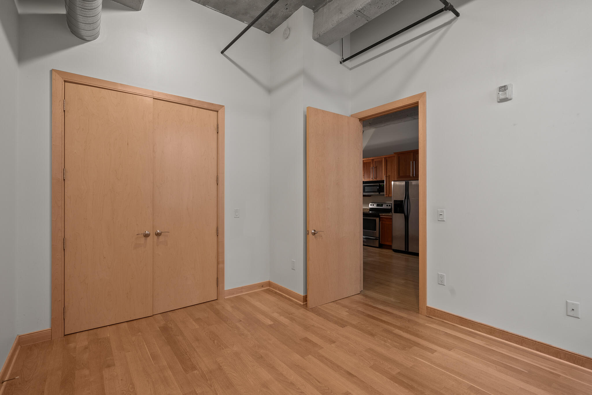 239 E Chicago St 404