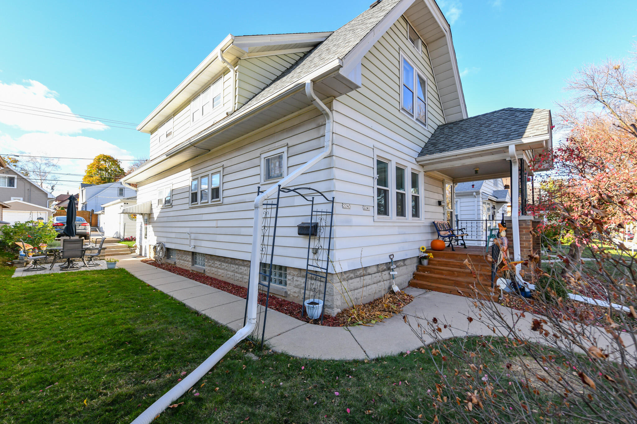 2241 S 64th St