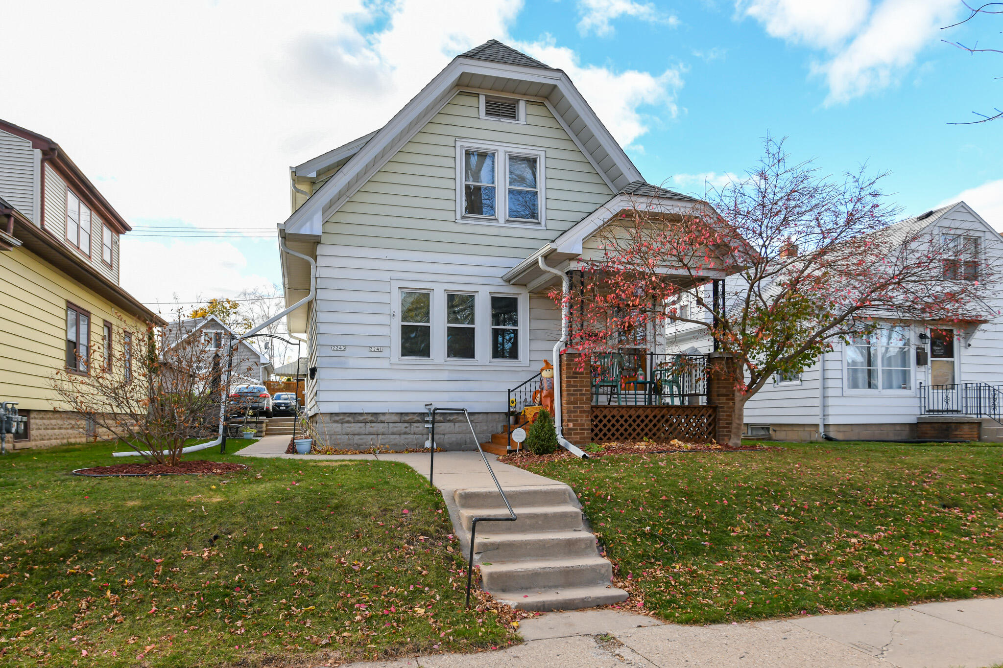 2241 S 64th St