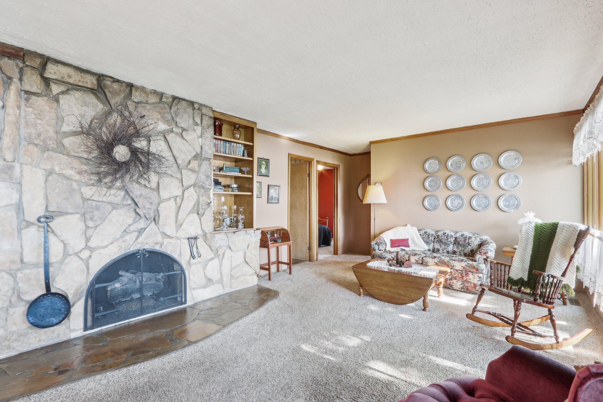 950 N Dousman Rd