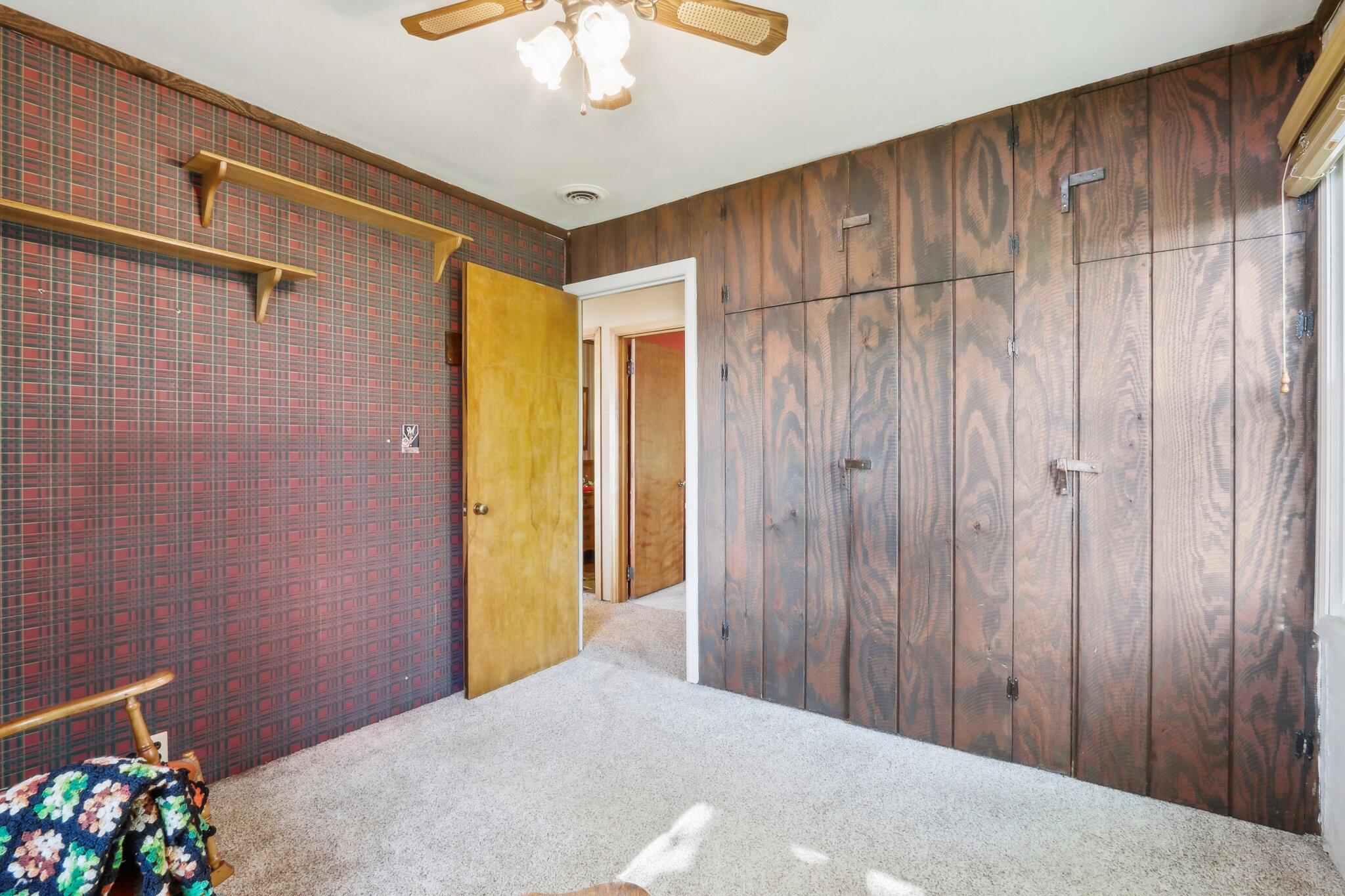 950 N Dousman Rd
