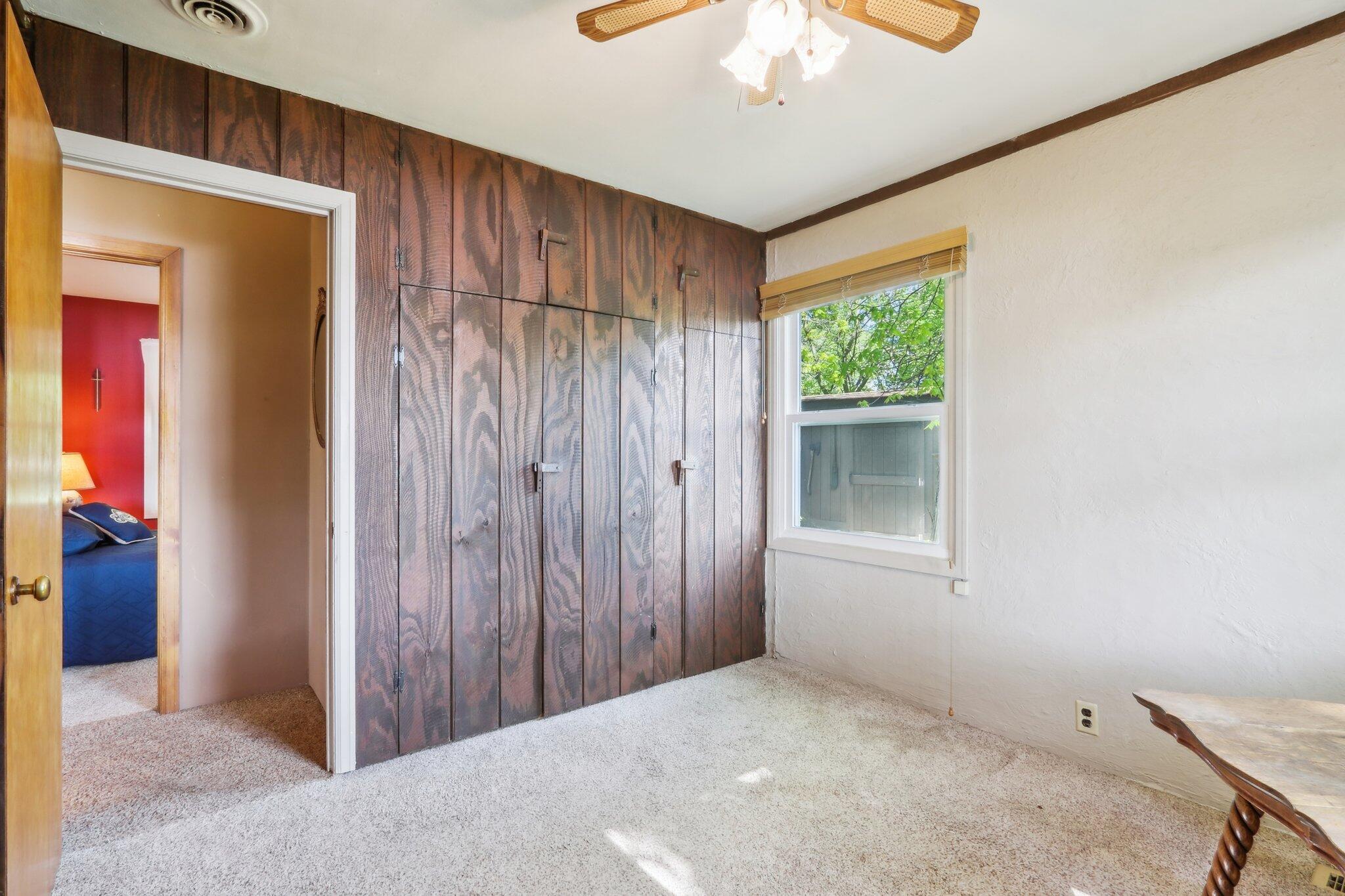 950 N Dousman Rd