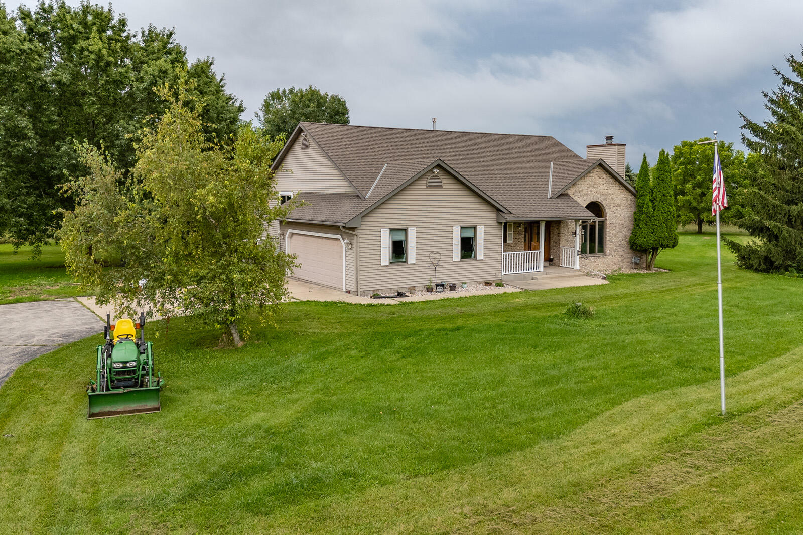 306 Castle Cove Way