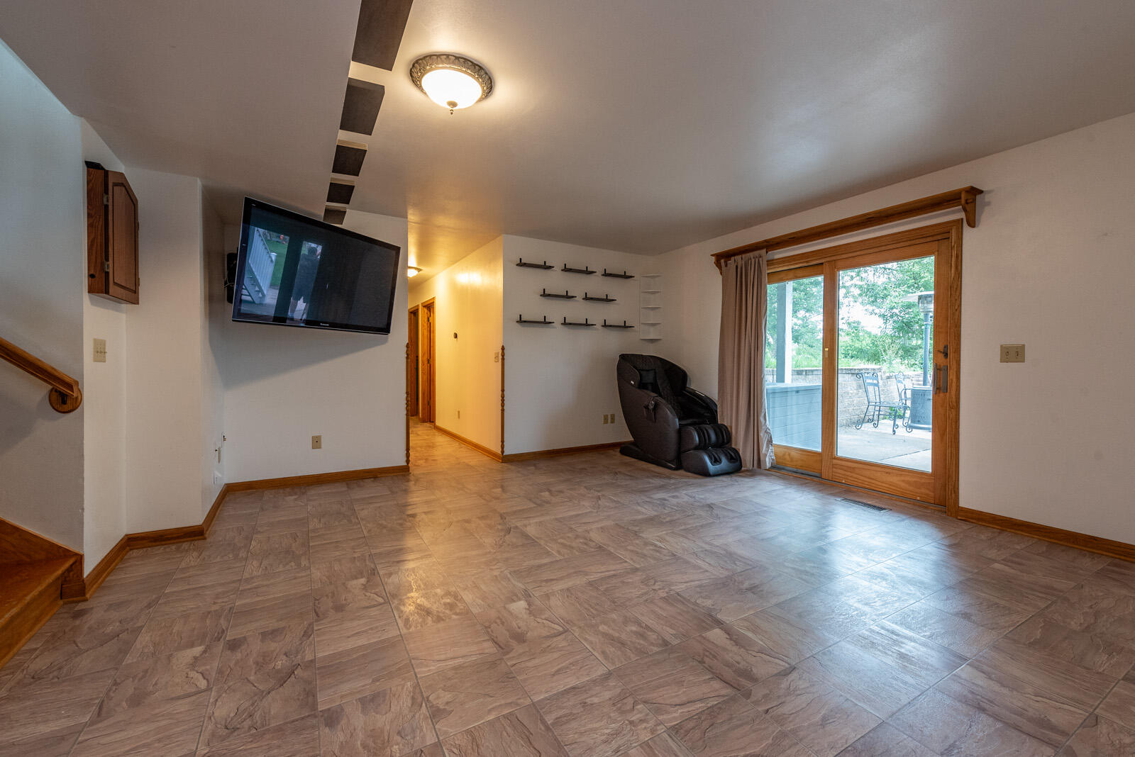 306 Castle Cove Way