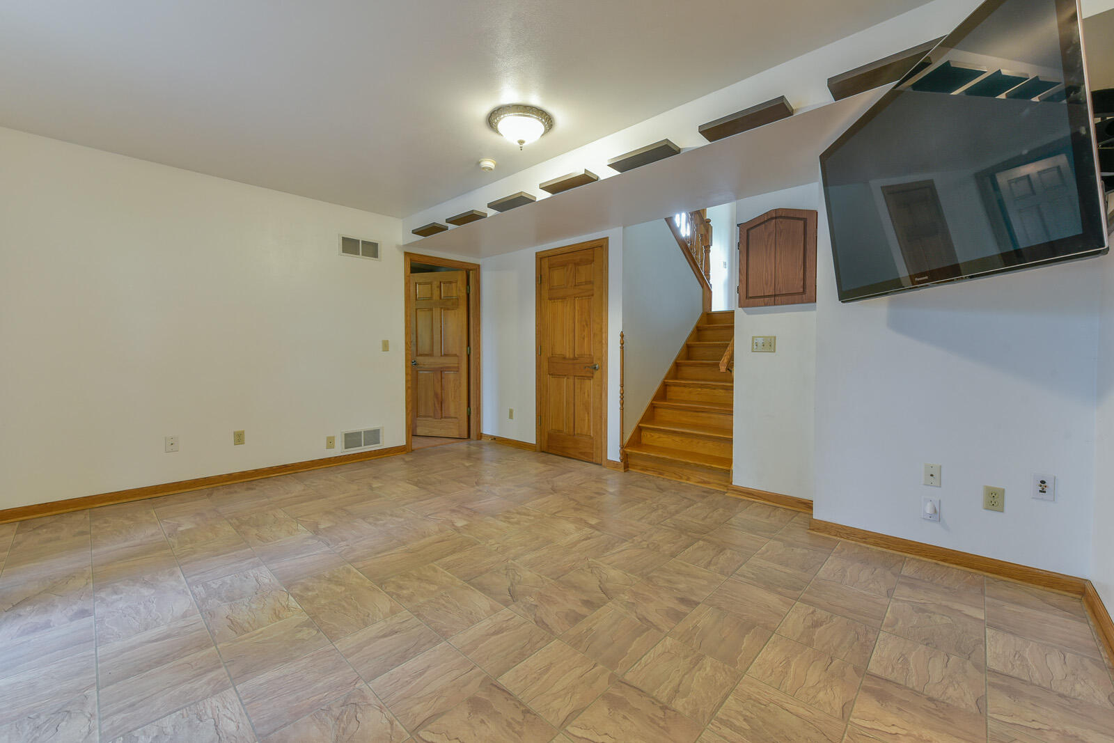 306 Castle Cove Way