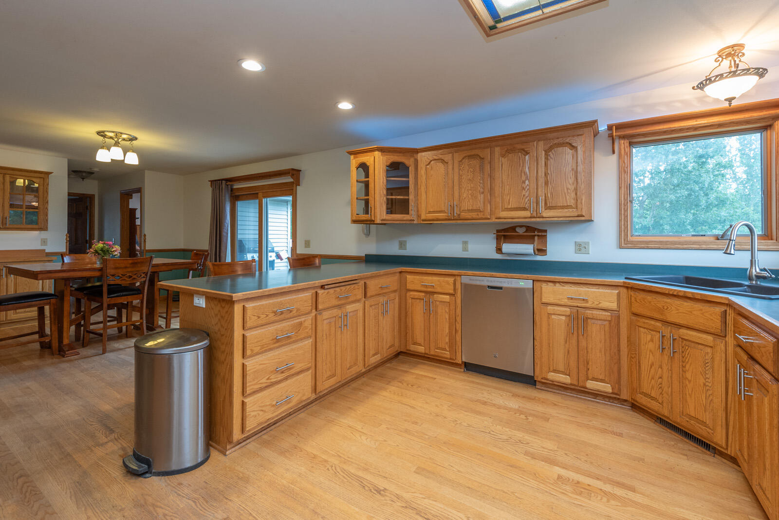 306 Castle Cove Way