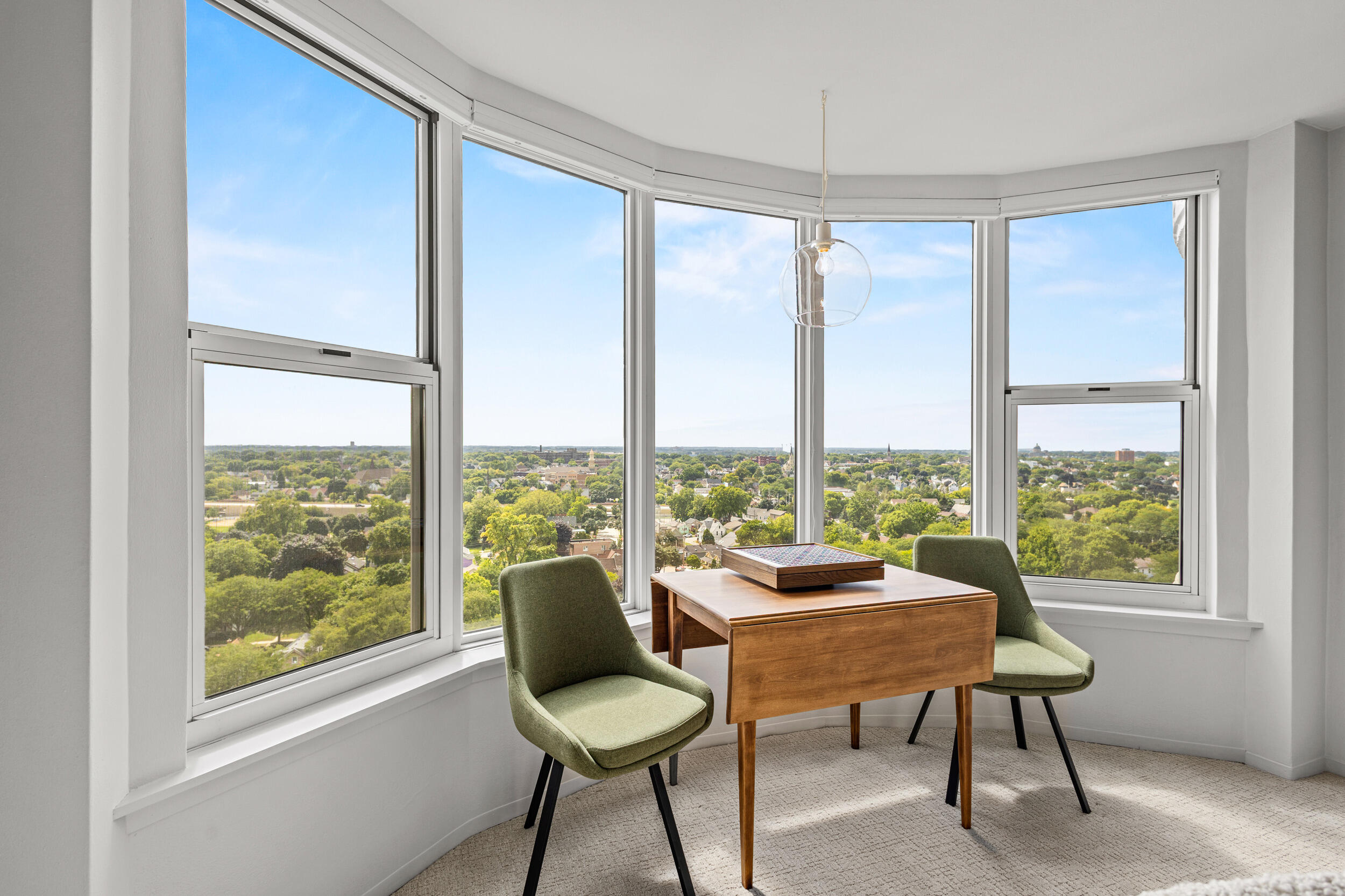 2525 S Shore Dr Unit: 14C