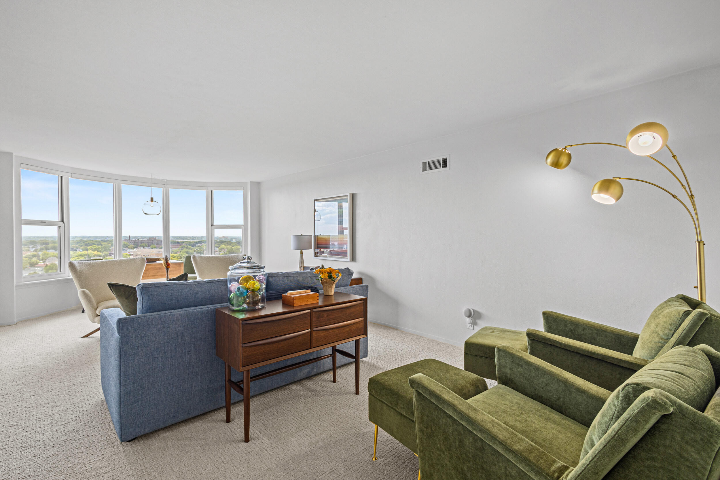 2525 S Shore Dr Unit: 14C