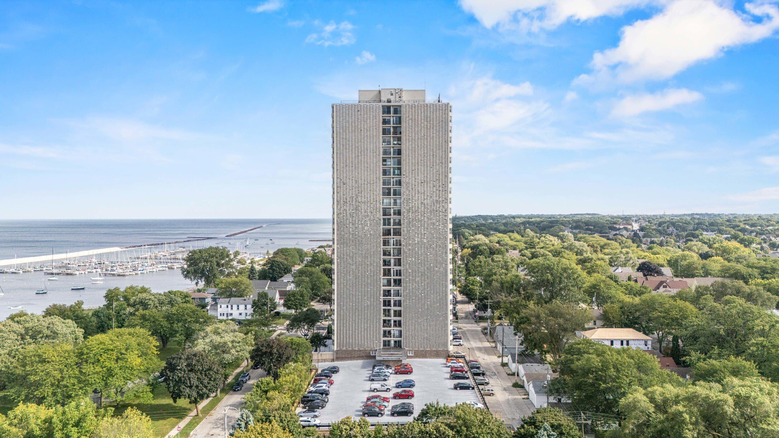 2525 S Shore Dr Unit: 14C