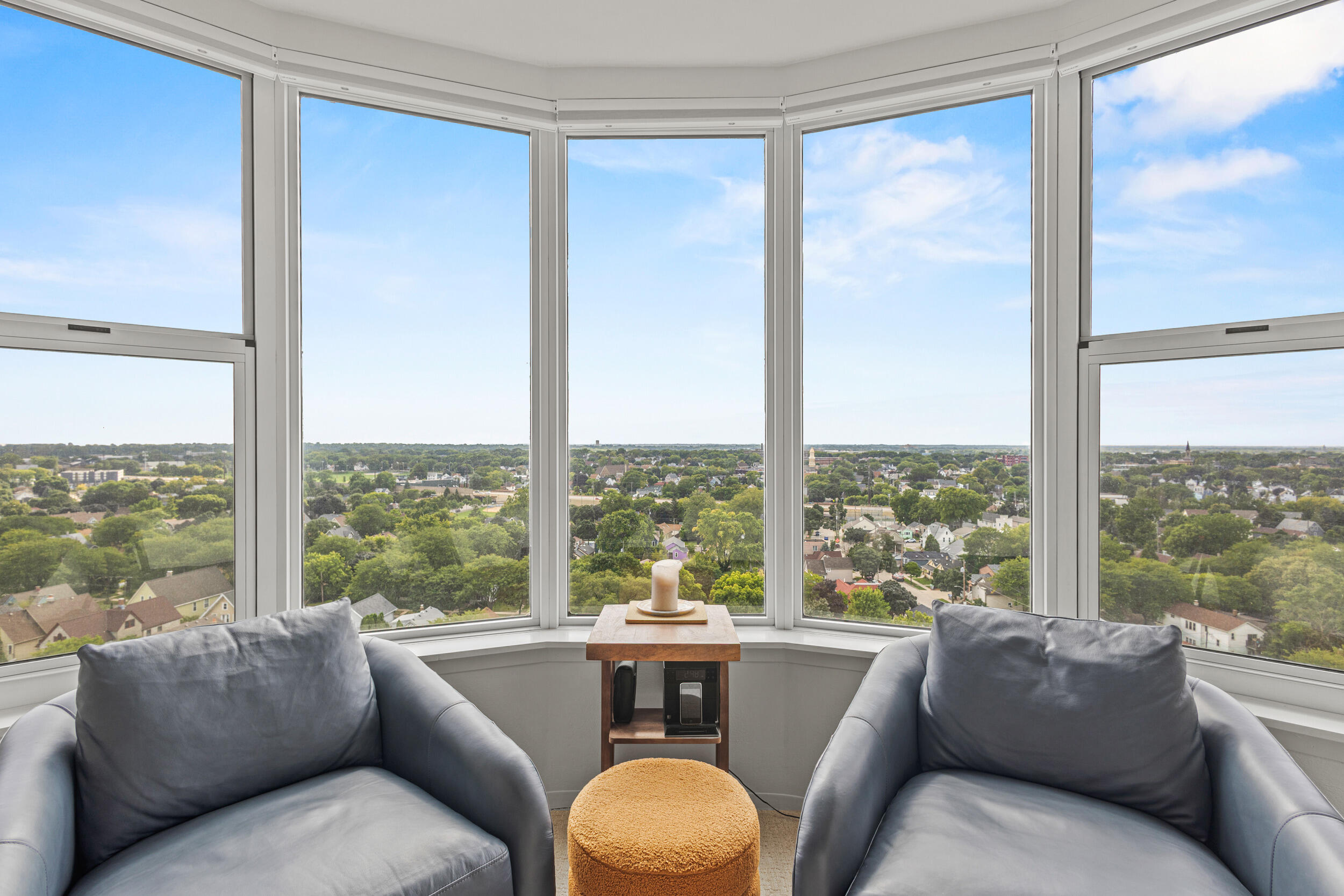 2525 S Shore Dr Unit: 14C