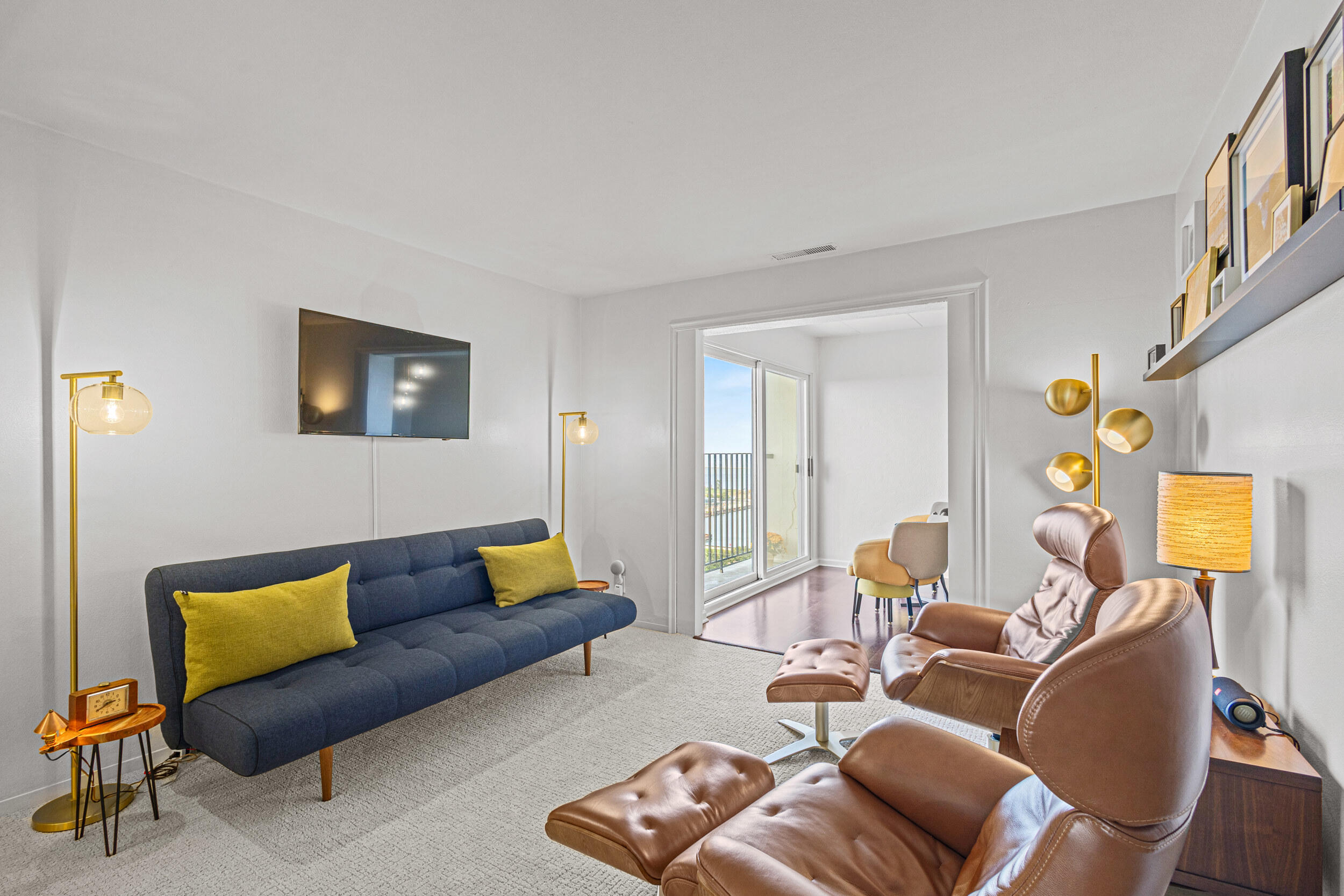 2525 S Shore Dr Unit: 14C