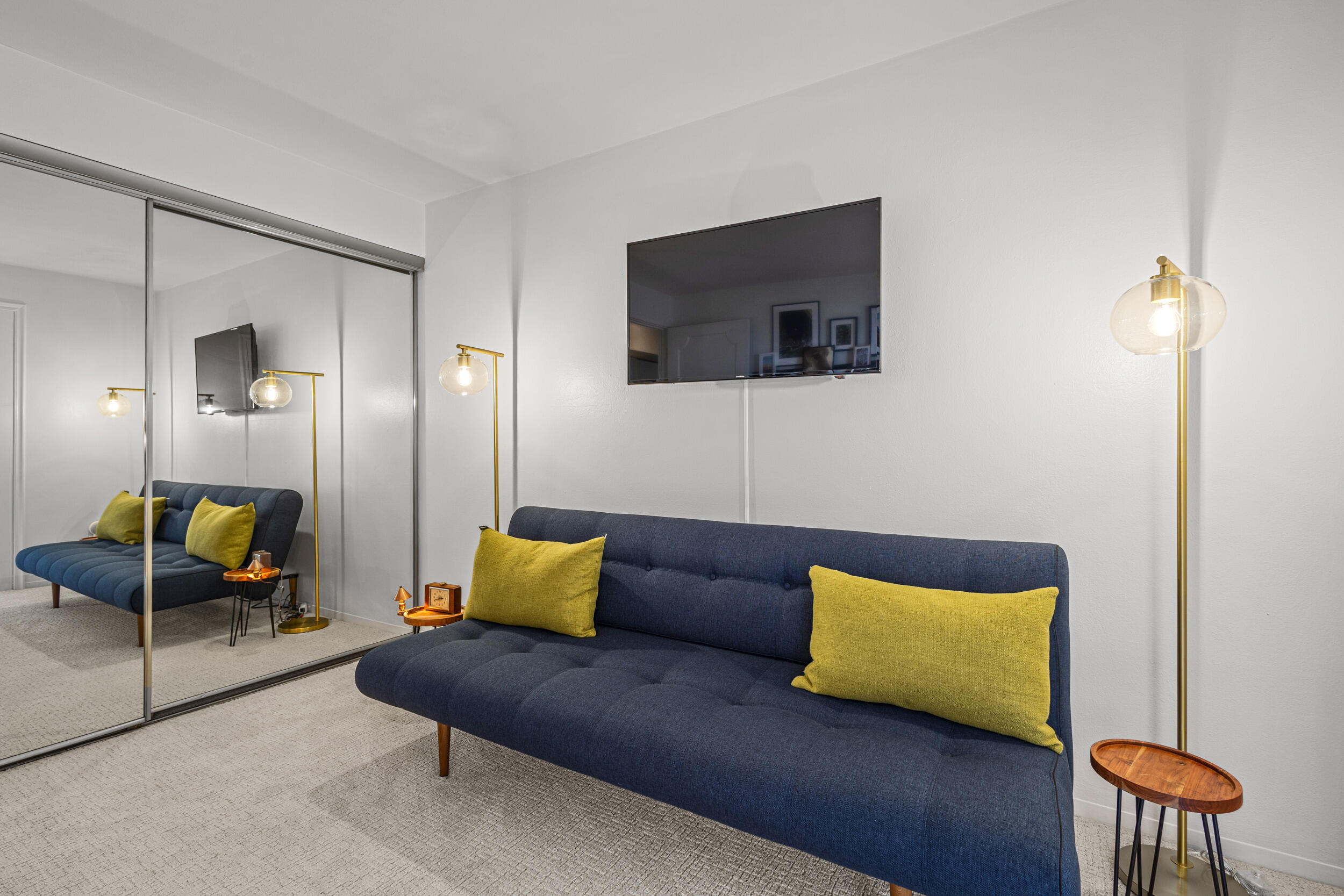 2525 S Shore Dr Unit: 14C