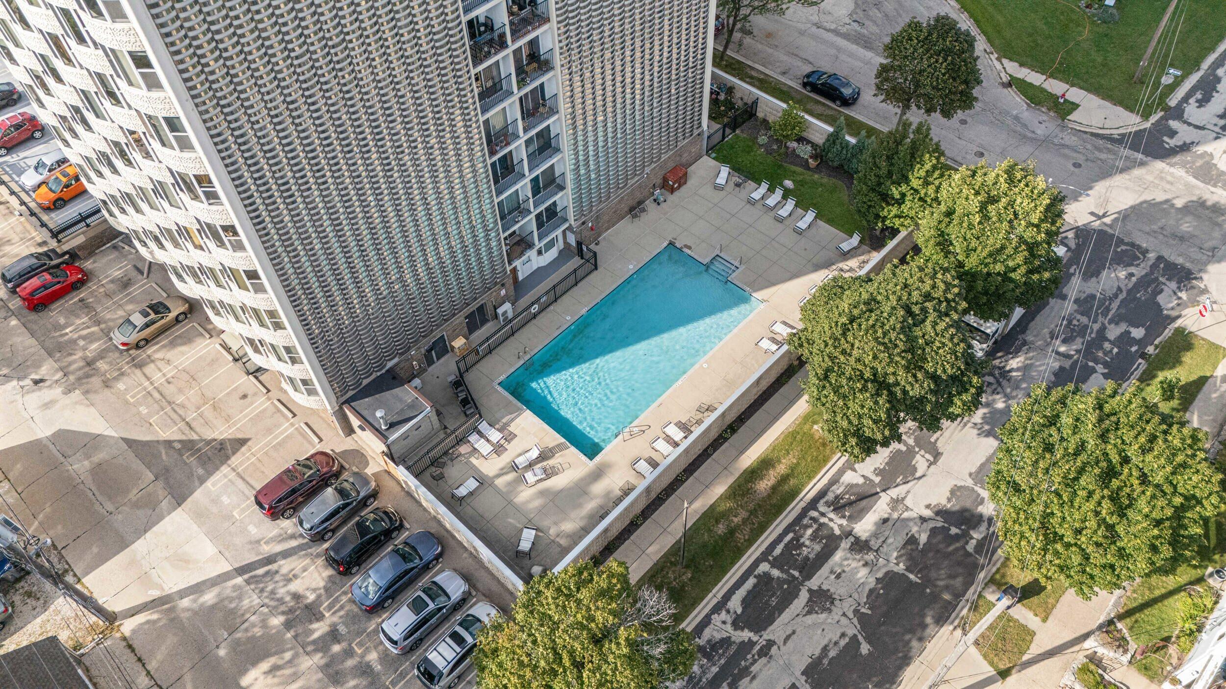 2525 S Shore Dr Unit: 14C