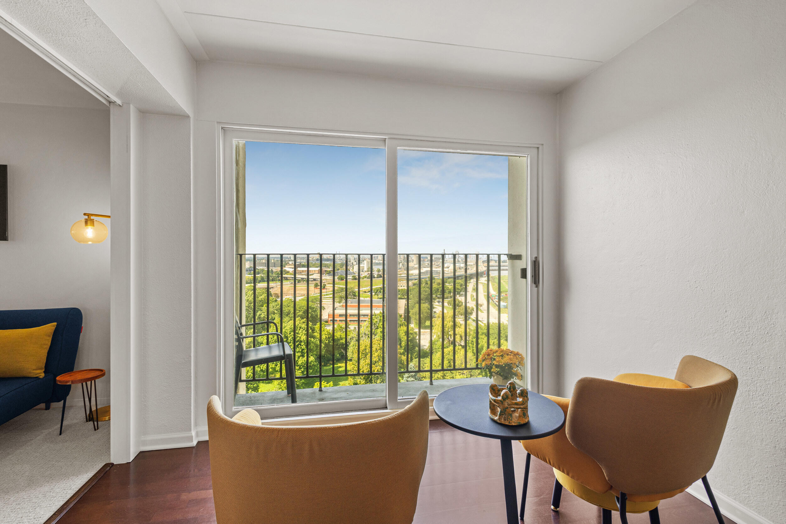 2525 S Shore Dr Unit: 14C