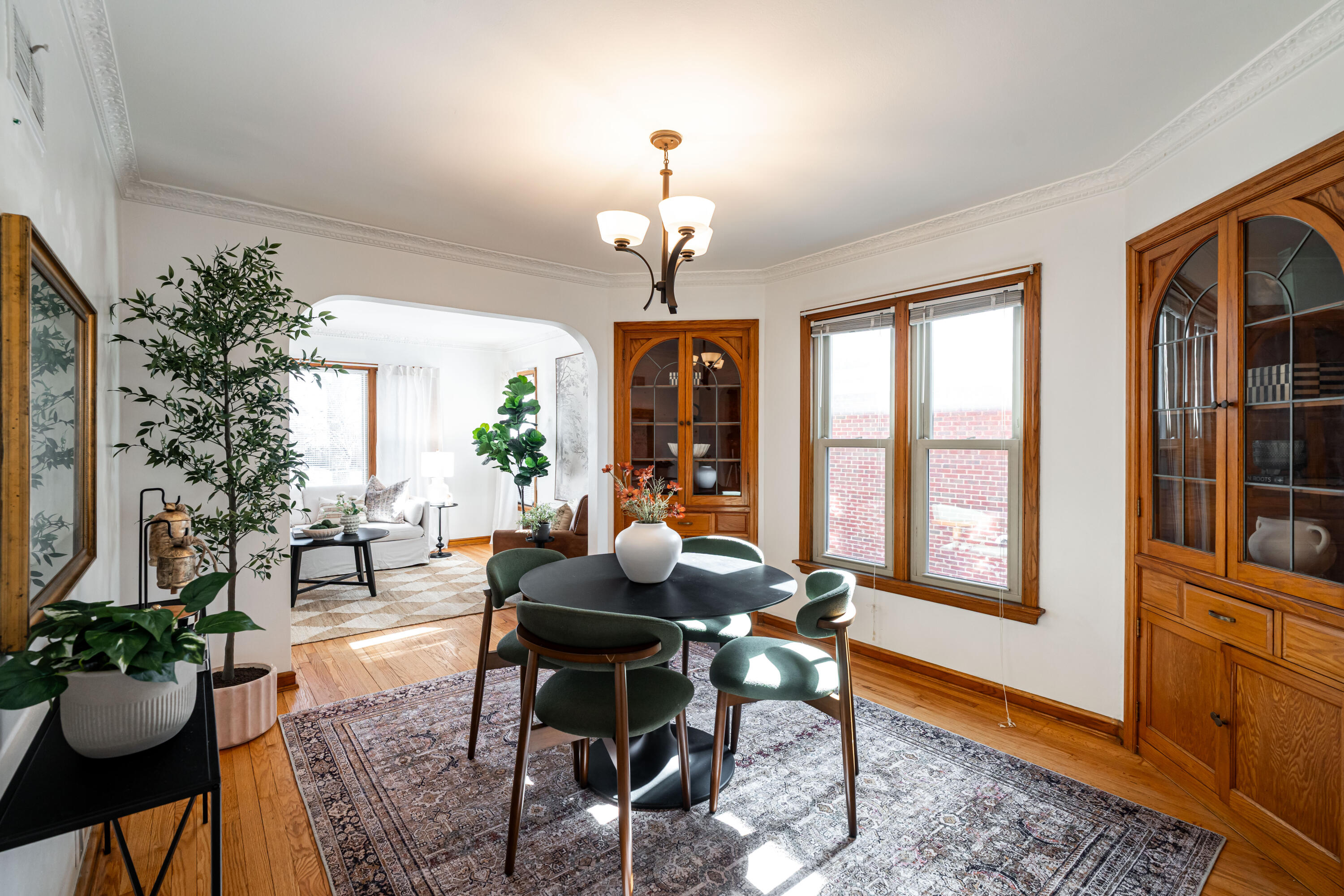 2787 N Sholes Ave Unit: 2789