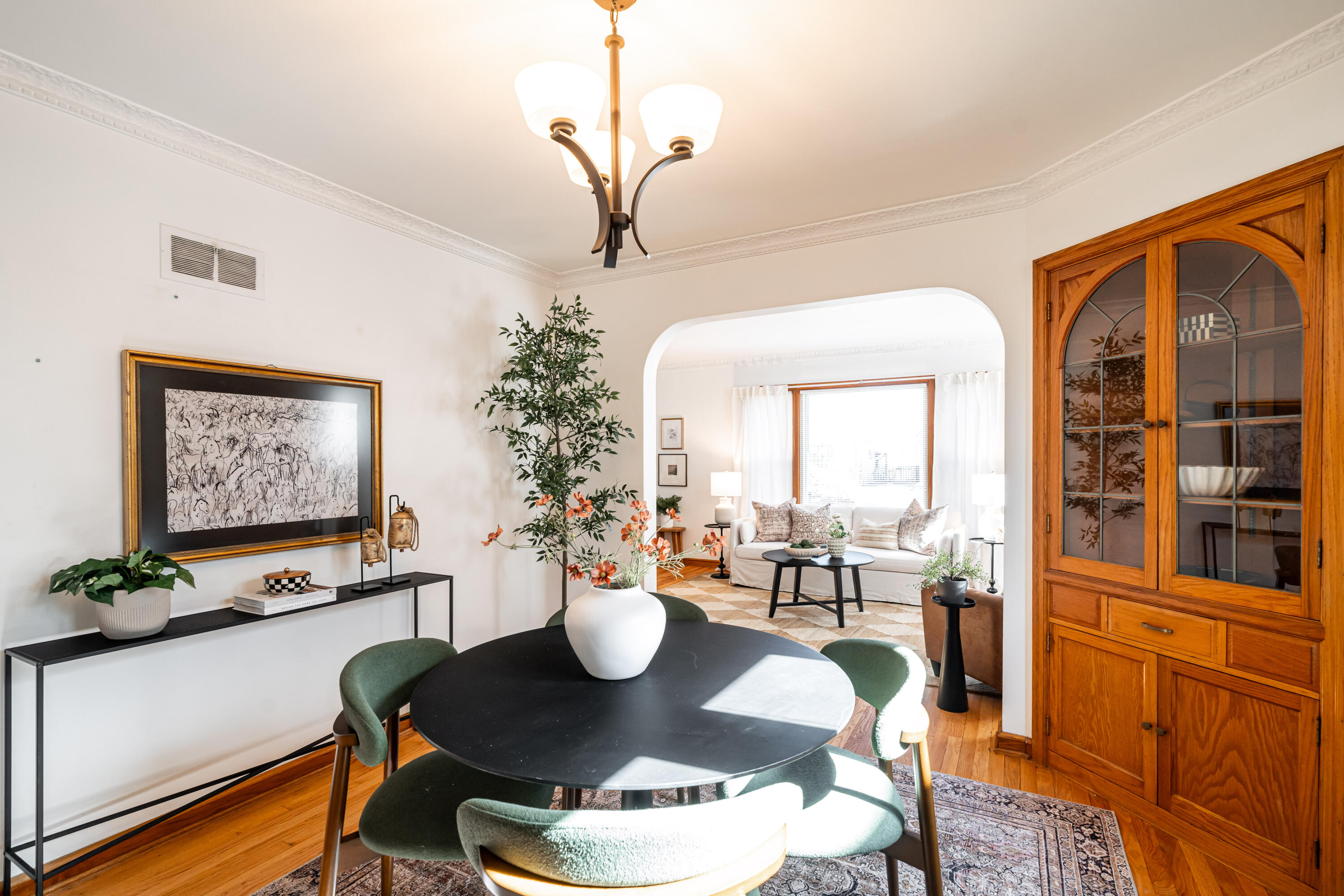 2787 N Sholes Ave Unit: 2789