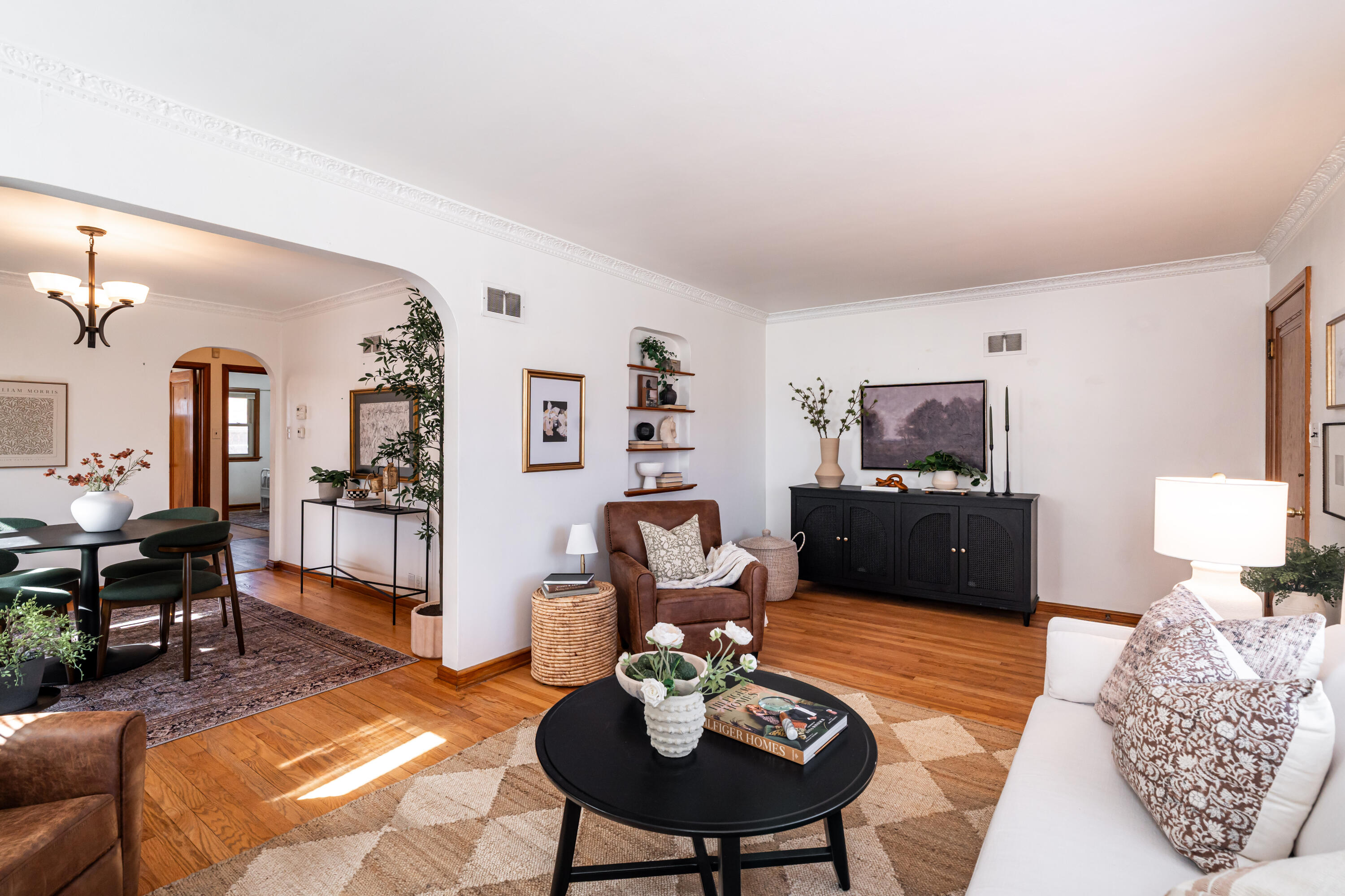 2787 N Sholes Ave Unit: 2789