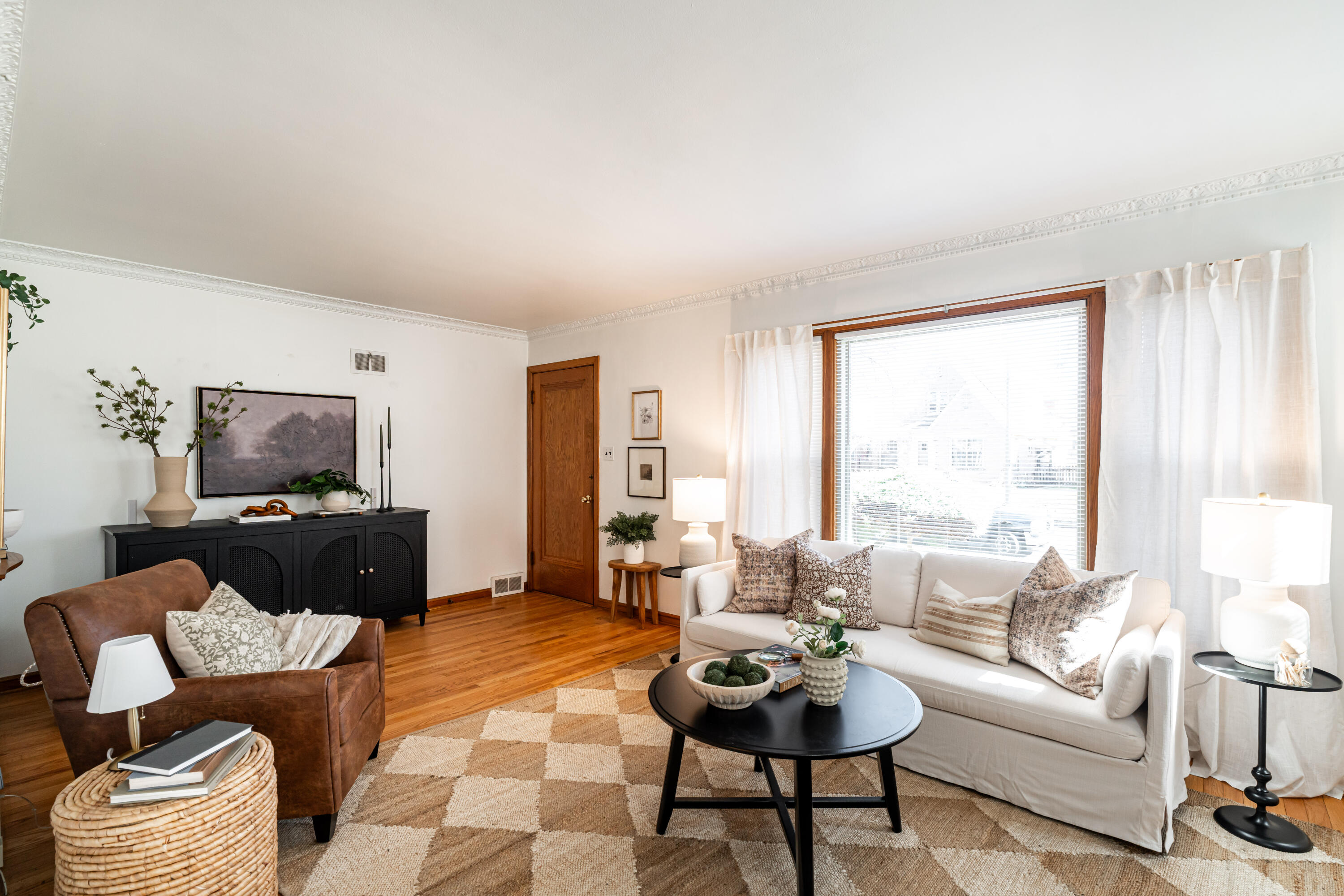 2787 N Sholes Ave Unit: 2789