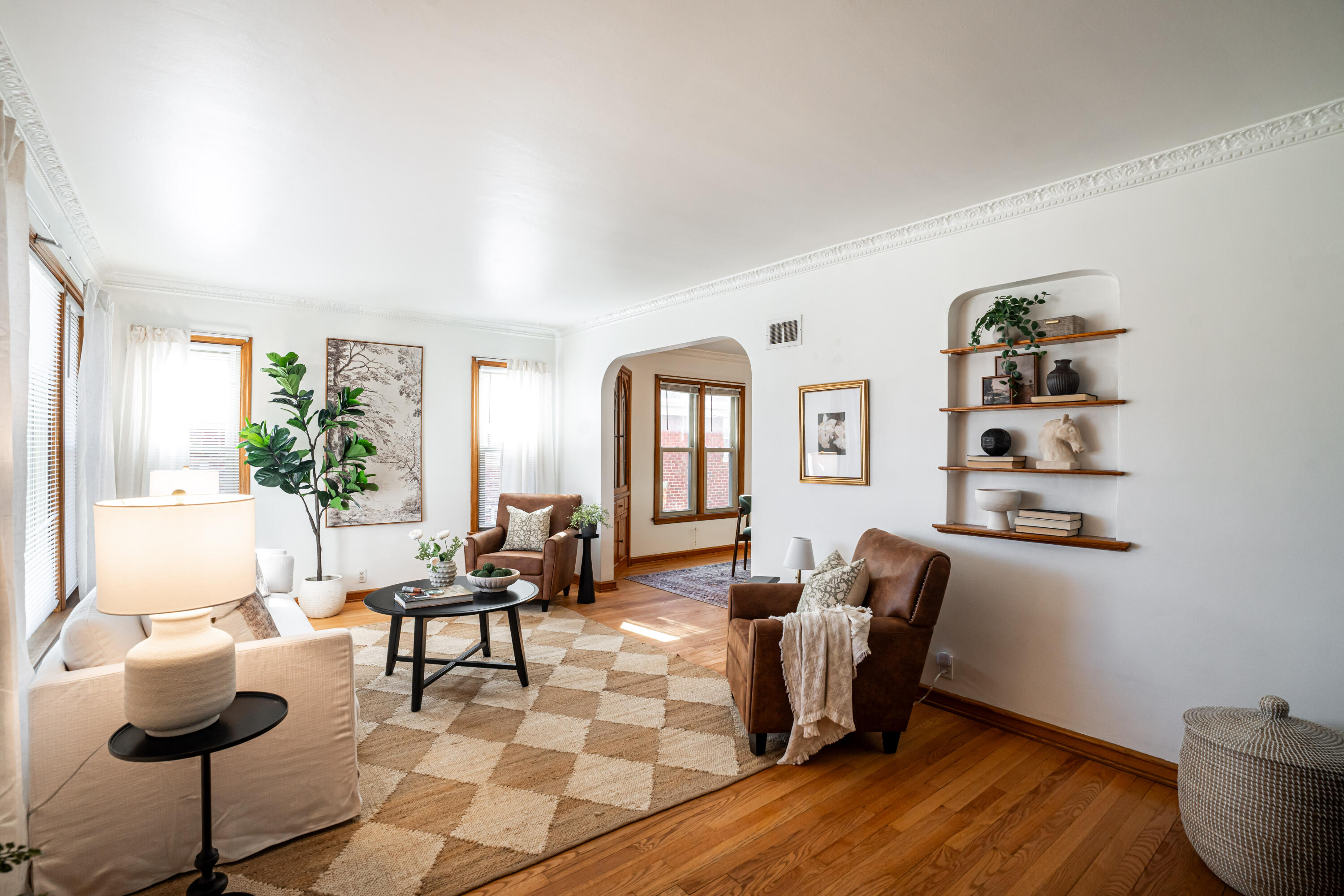 2787 N Sholes Ave Unit: 2789