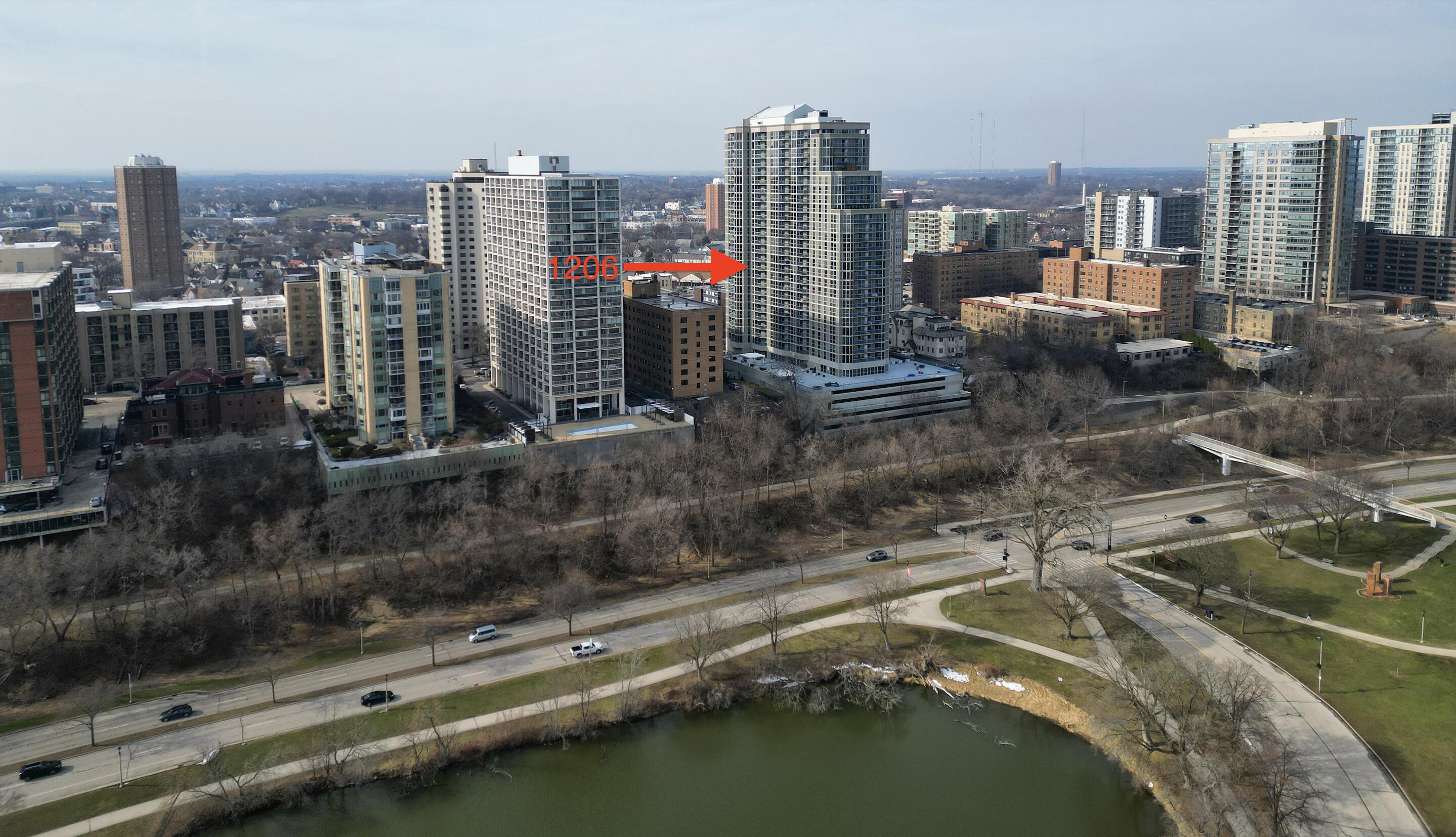 1660 N Prospect Ave Unit: 1206