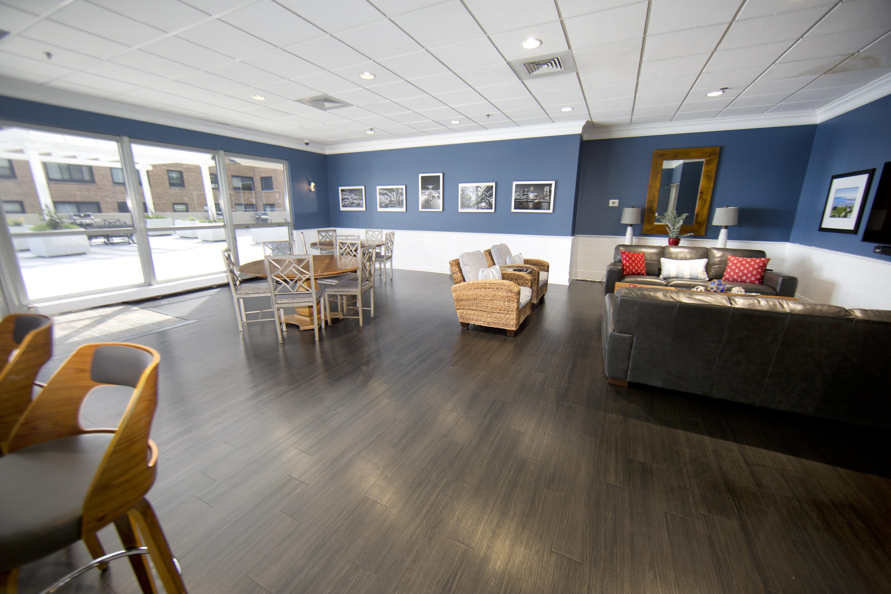 1660 N Prospect Ave Unit: 1206