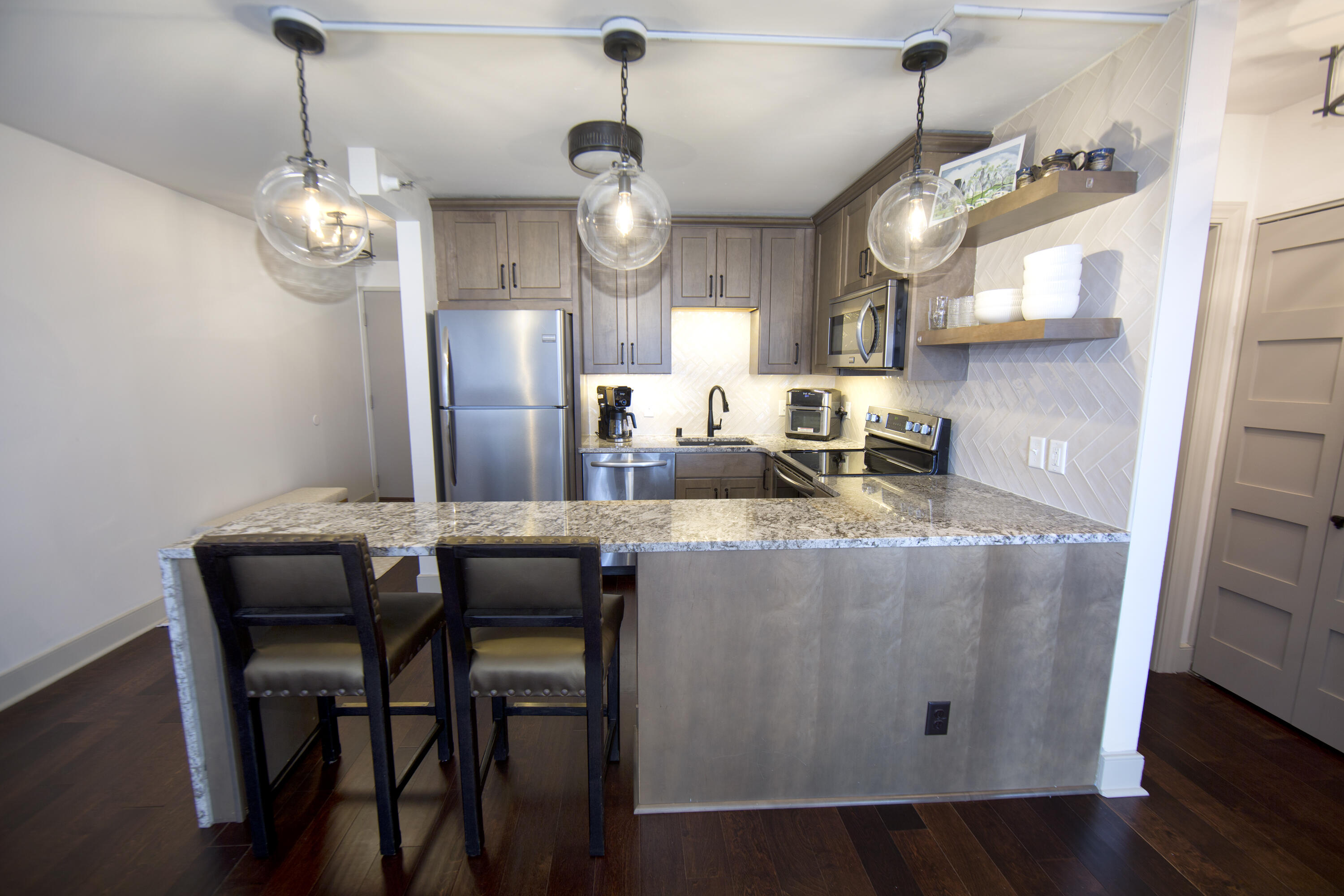 1660 N Prospect Ave Unit: 1206