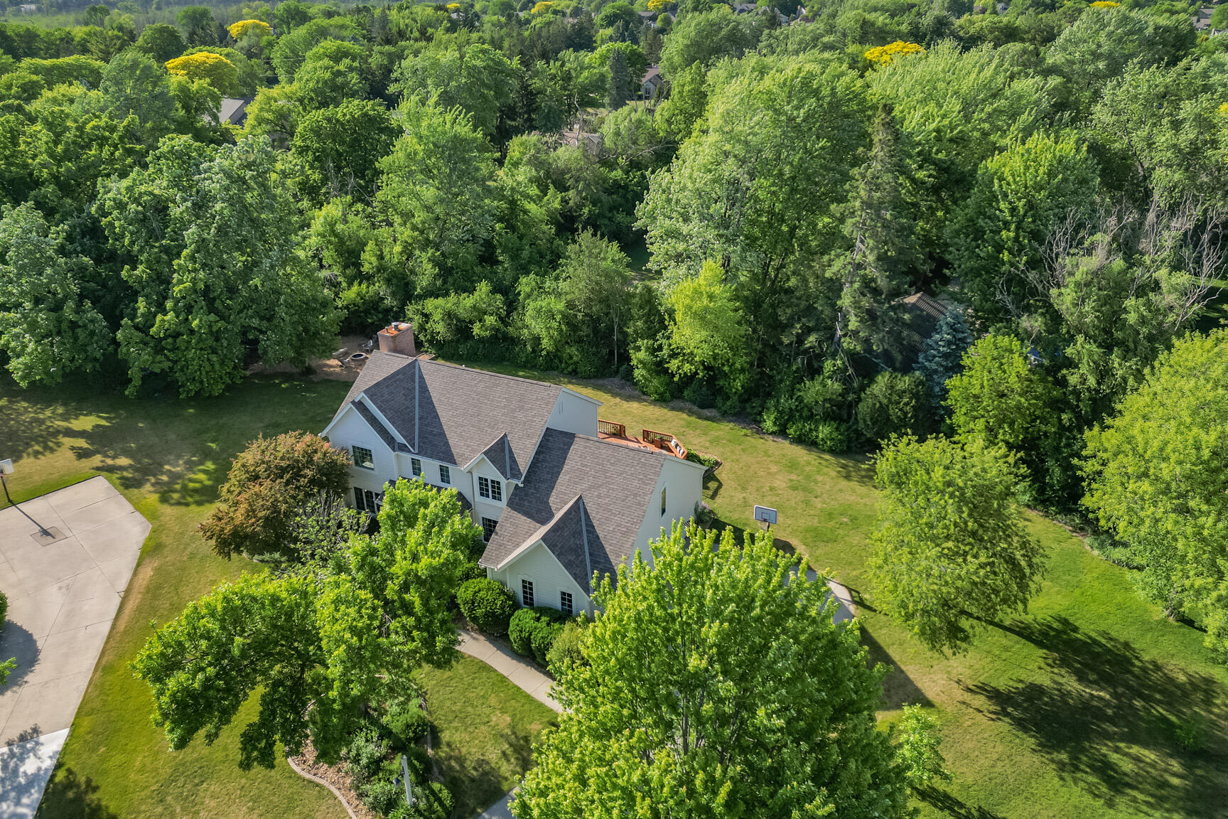 W159N7482 Pinewood Cir