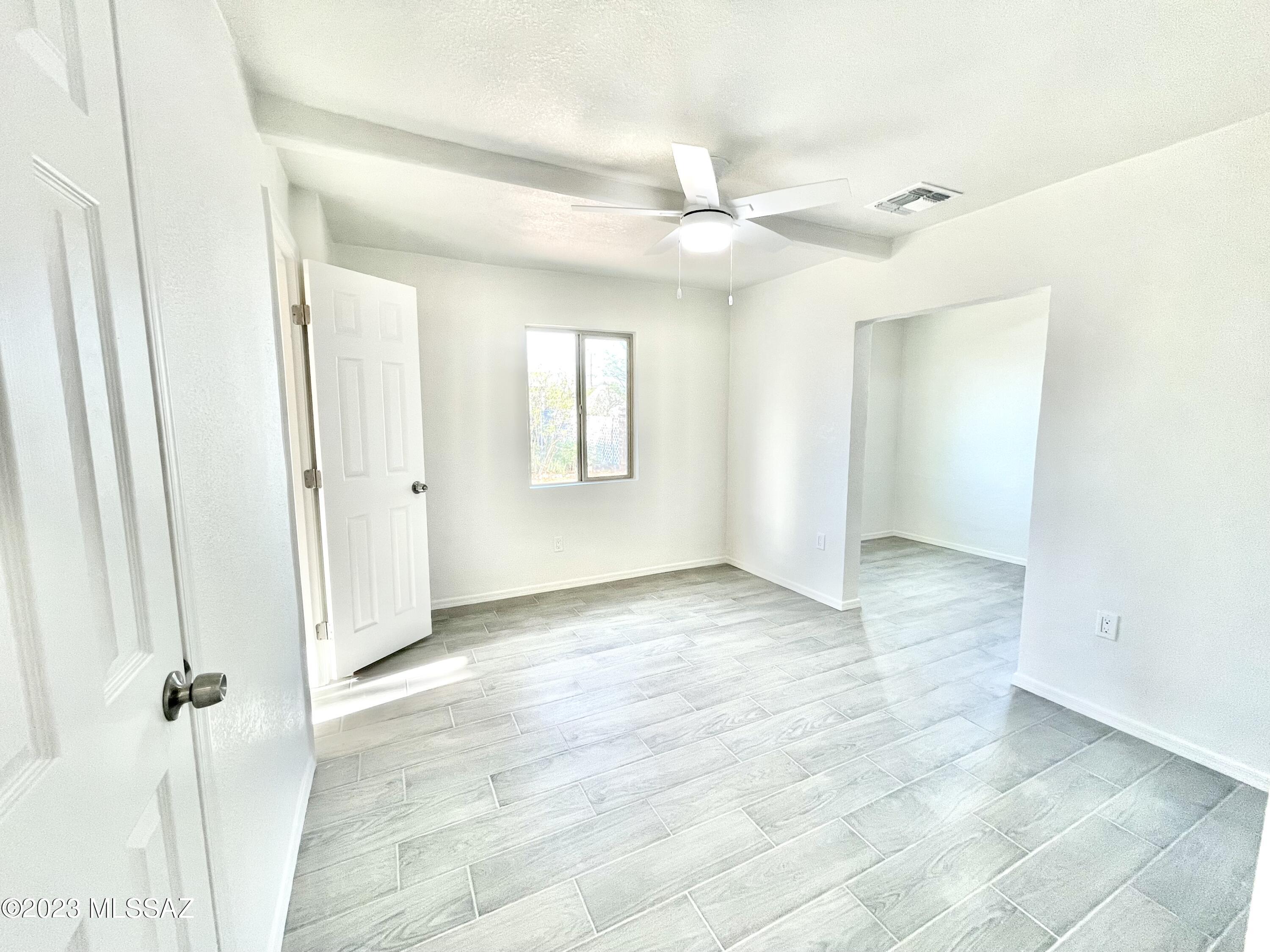 2225 N Fair Oaks Avenue