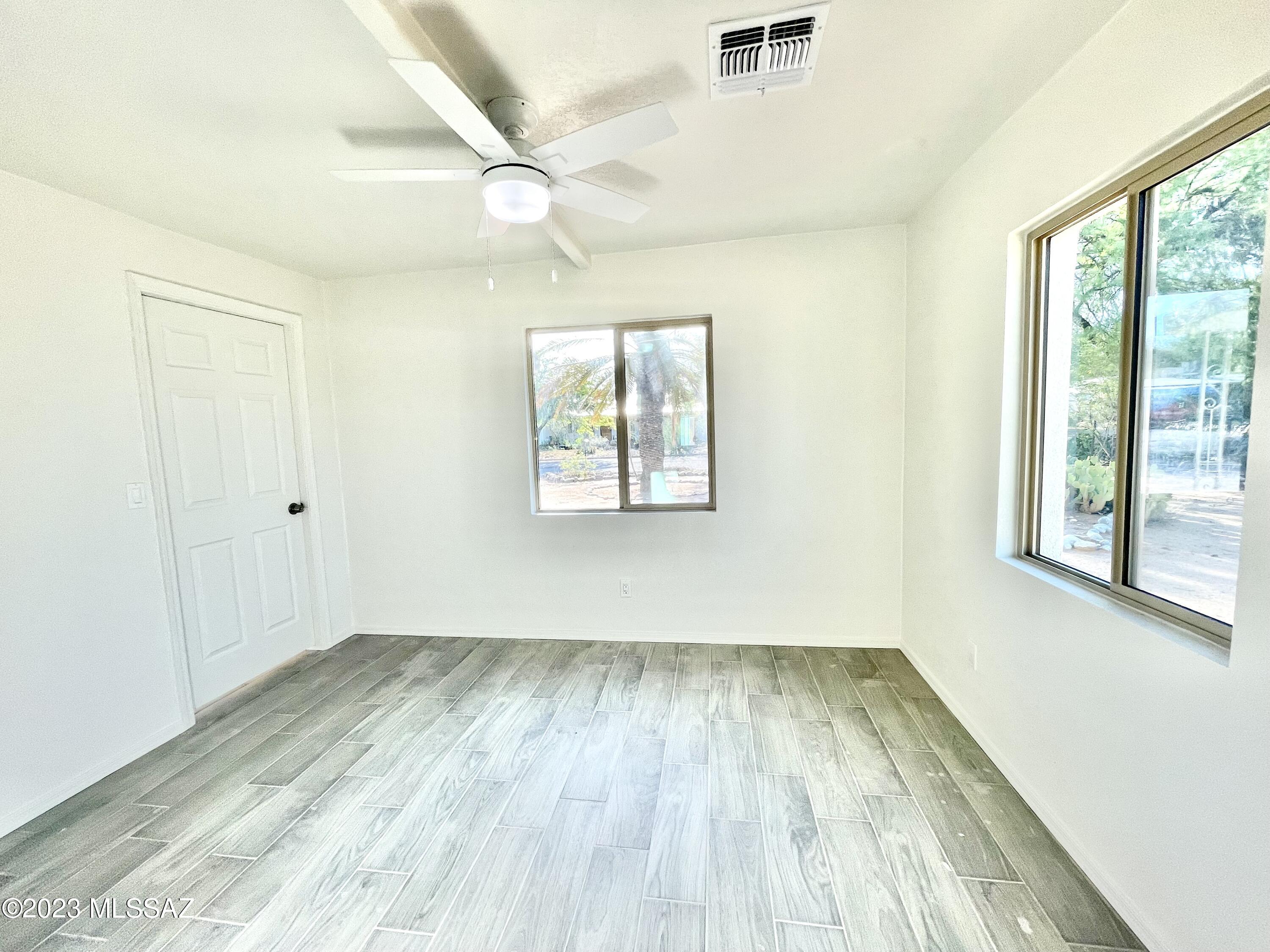 2225 N Fair Oaks Avenue