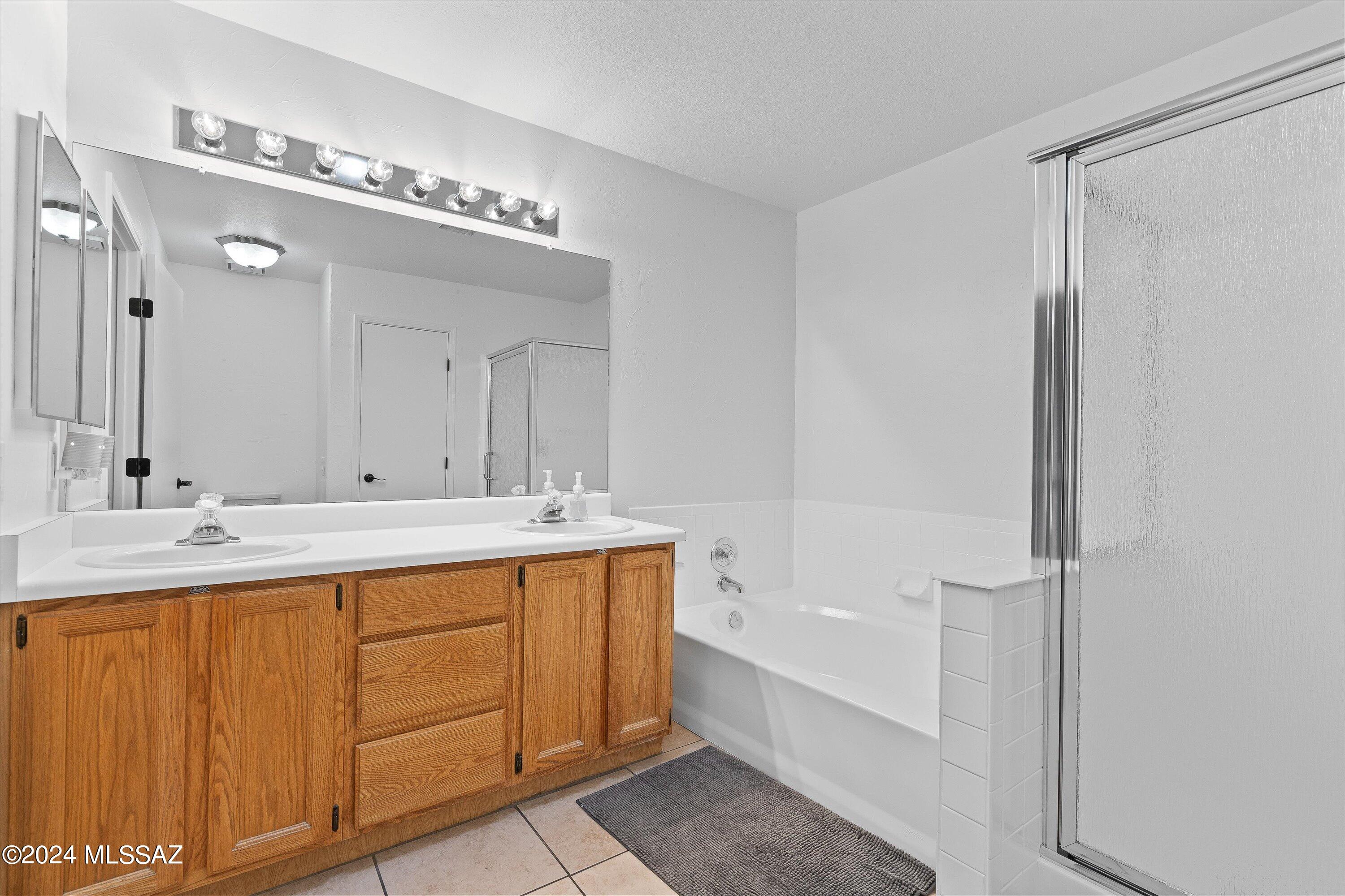 3336 W Wheatfield Place