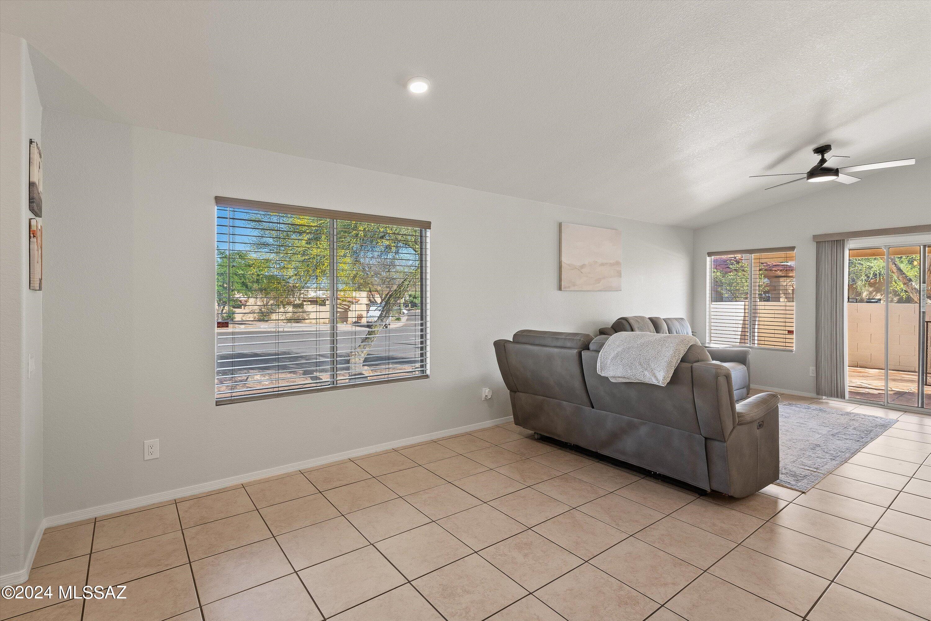 3336 W Wheatfield Place