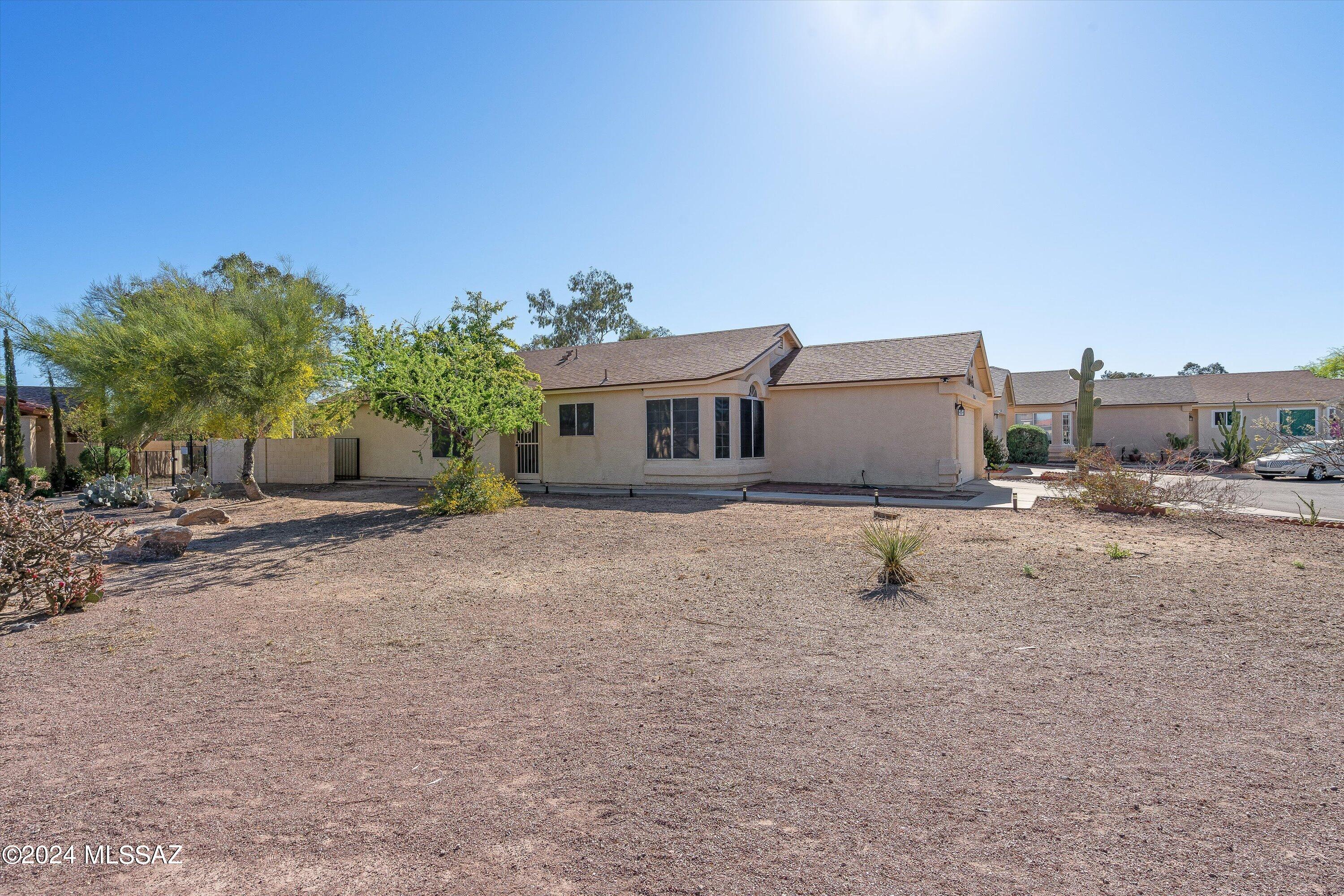 3336 W Wheatfield Place