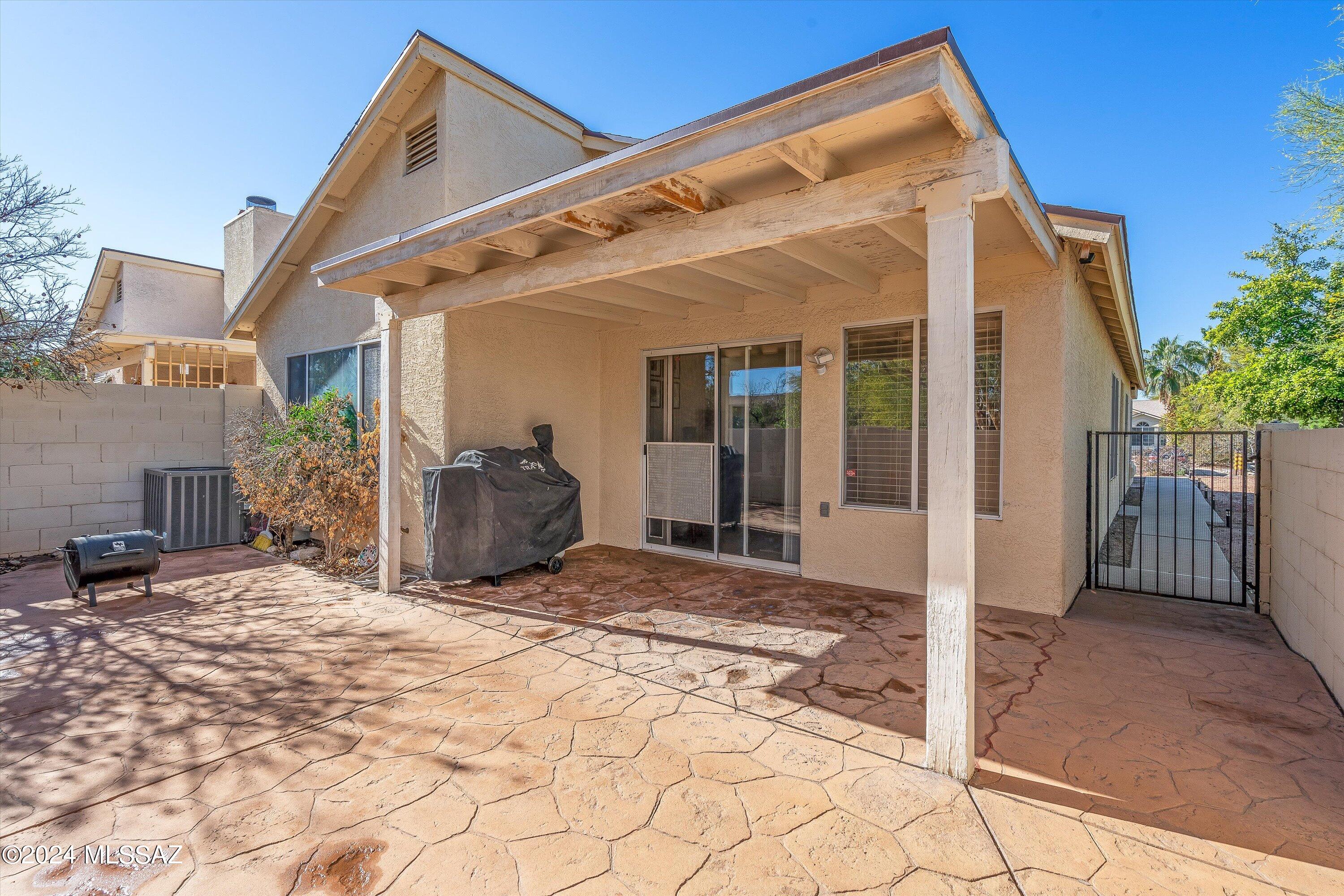 3336 W Wheatfield Place