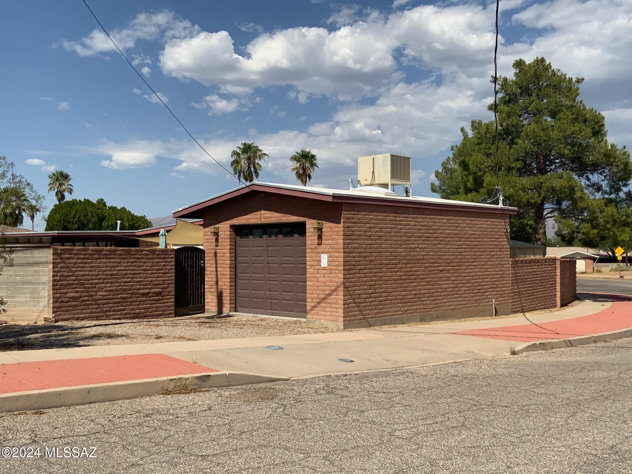 7356 E Calle Arturo
