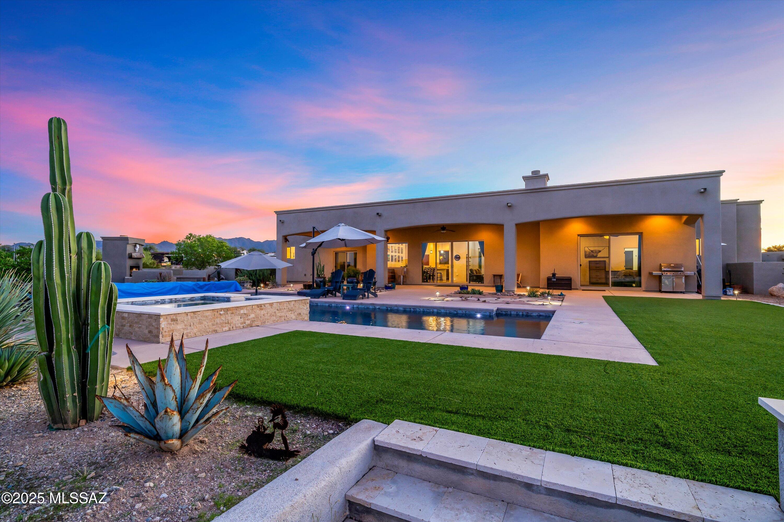 4455 W Placita Roca Escondida W