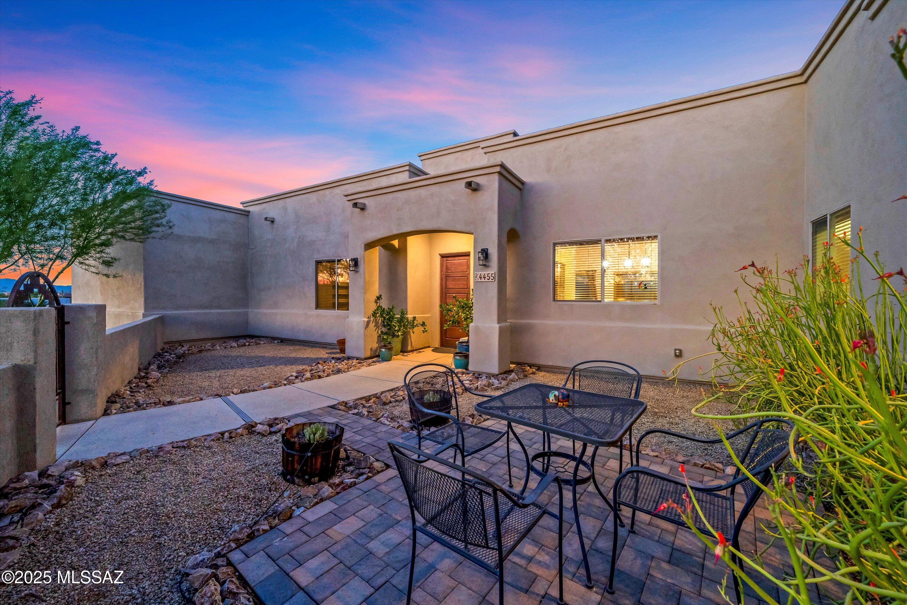 4455 W Placita Roca Escondida W