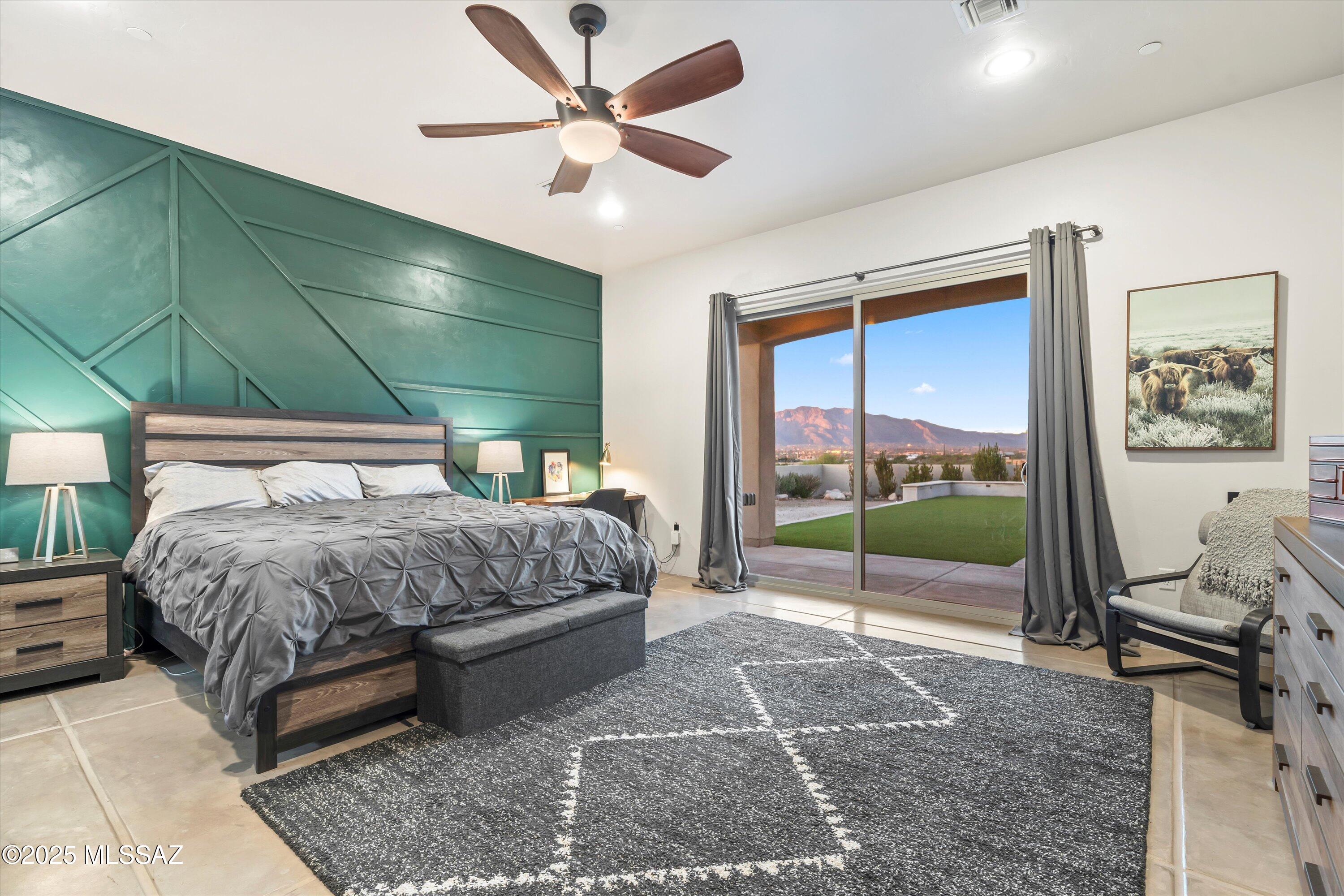 4455 W Placita Roca Escondida W